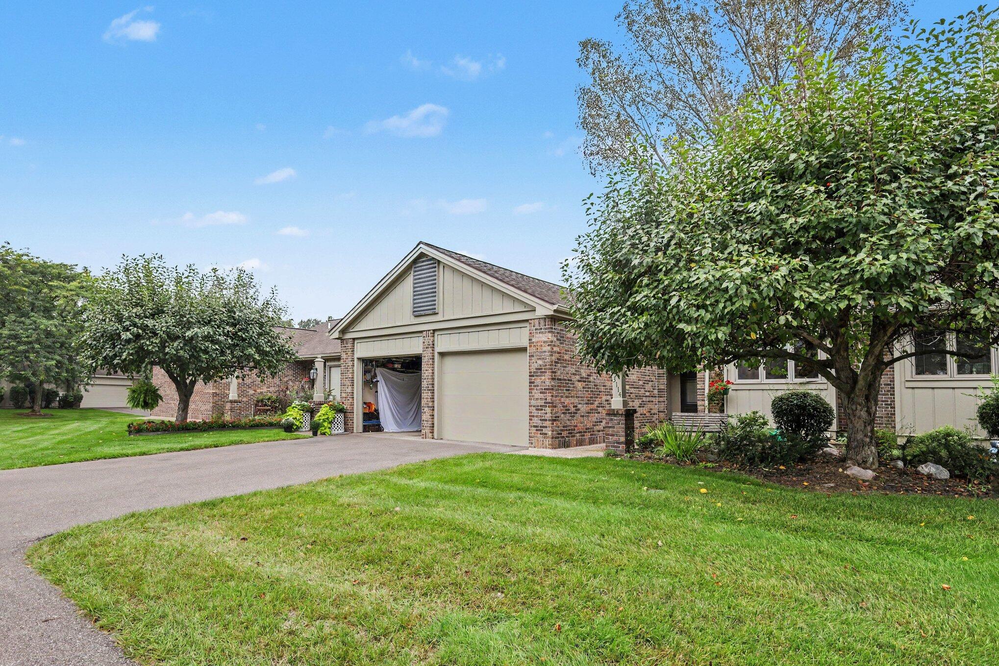 3114 Maple Villa Drive SE Grand Rapids MI 49508