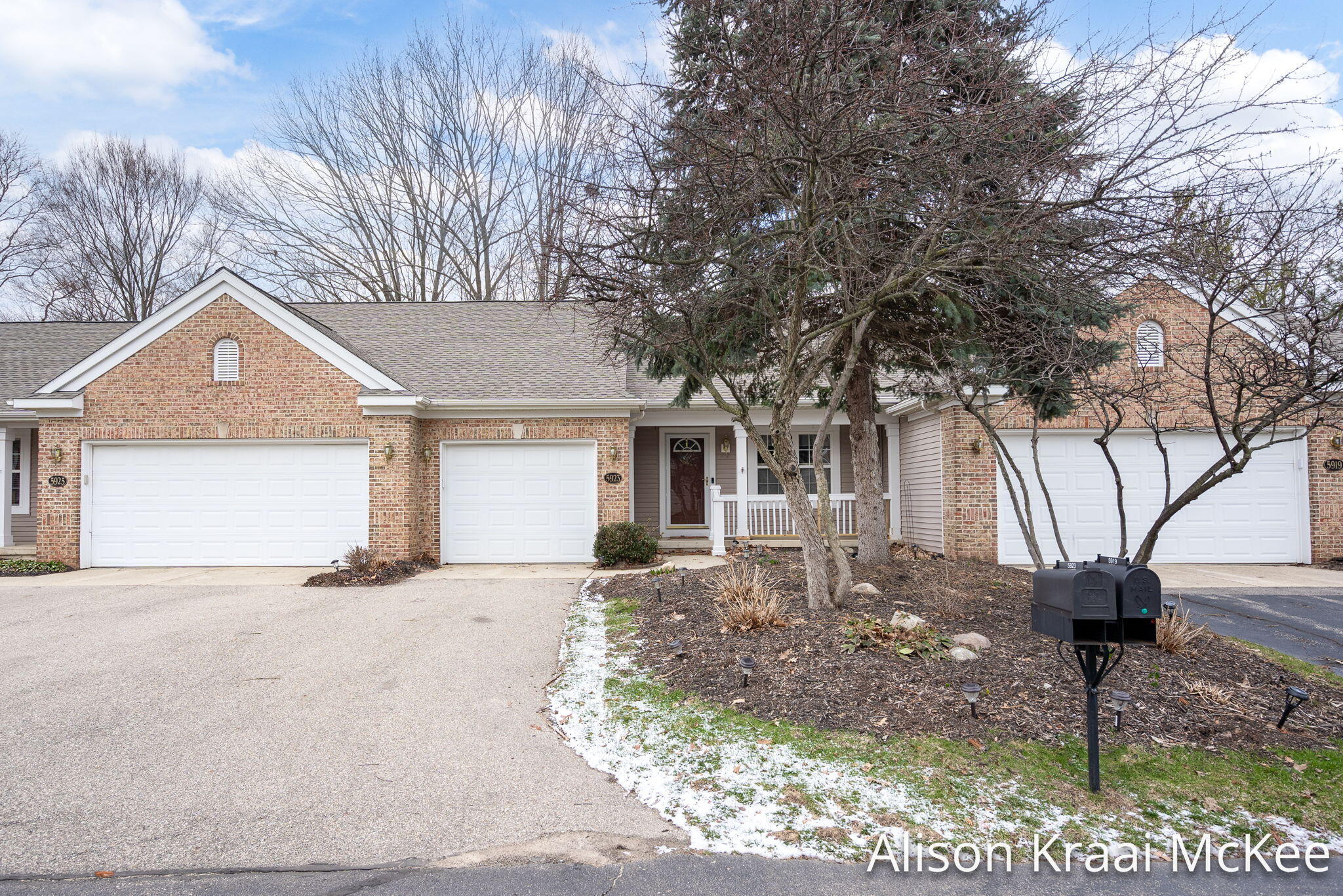 5923 W Lyn Haven Drive SE Grand Rapids MI 49512