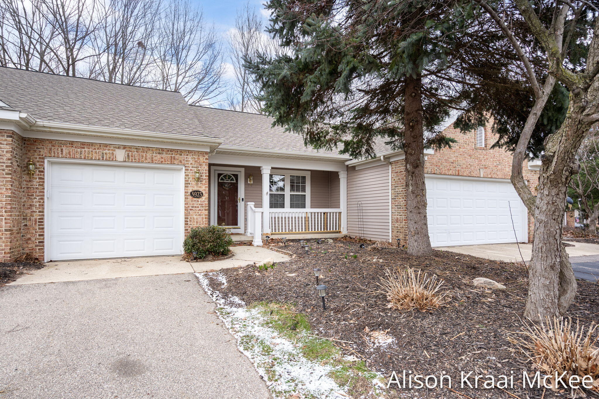 5923 W Lyn Haven Drive SE Grand Rapids MI 49512