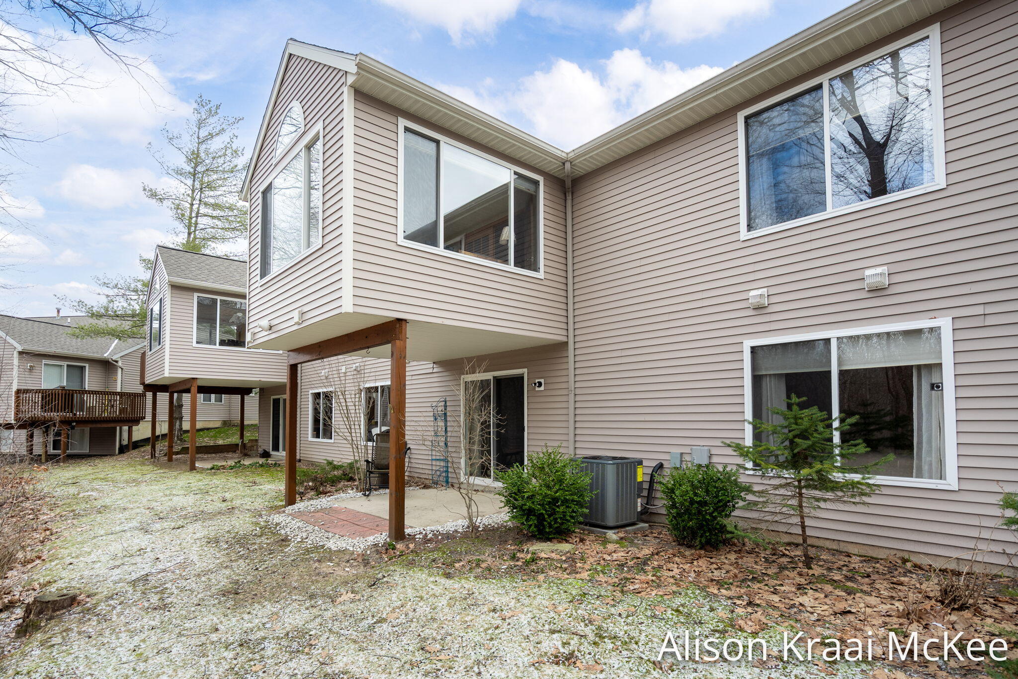 5923 W Lyn Haven Drive SE Grand Rapids MI 49512