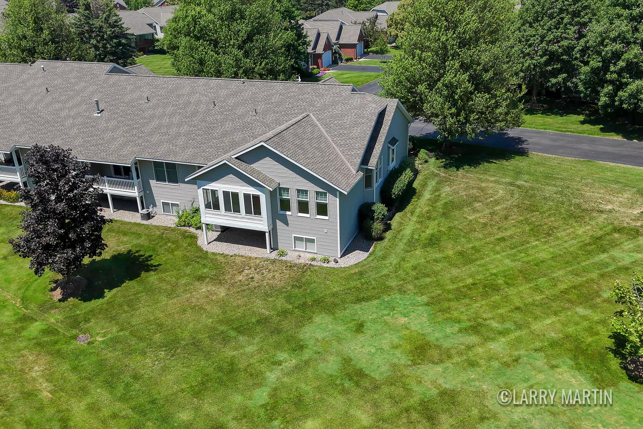 6010 Heritage Meadow Drive Holland MI 49423