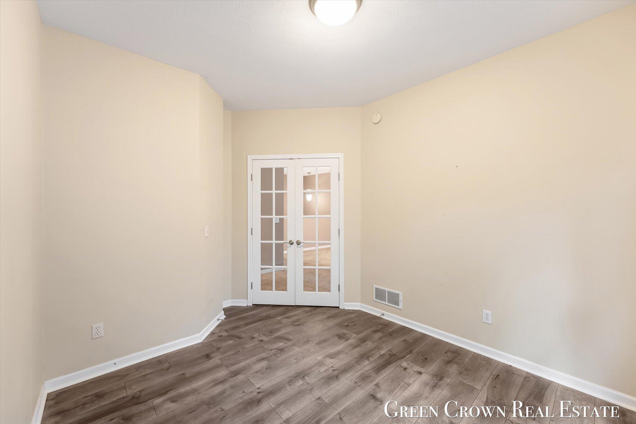 1100 Barrington NW Grand Rapids MI 49534