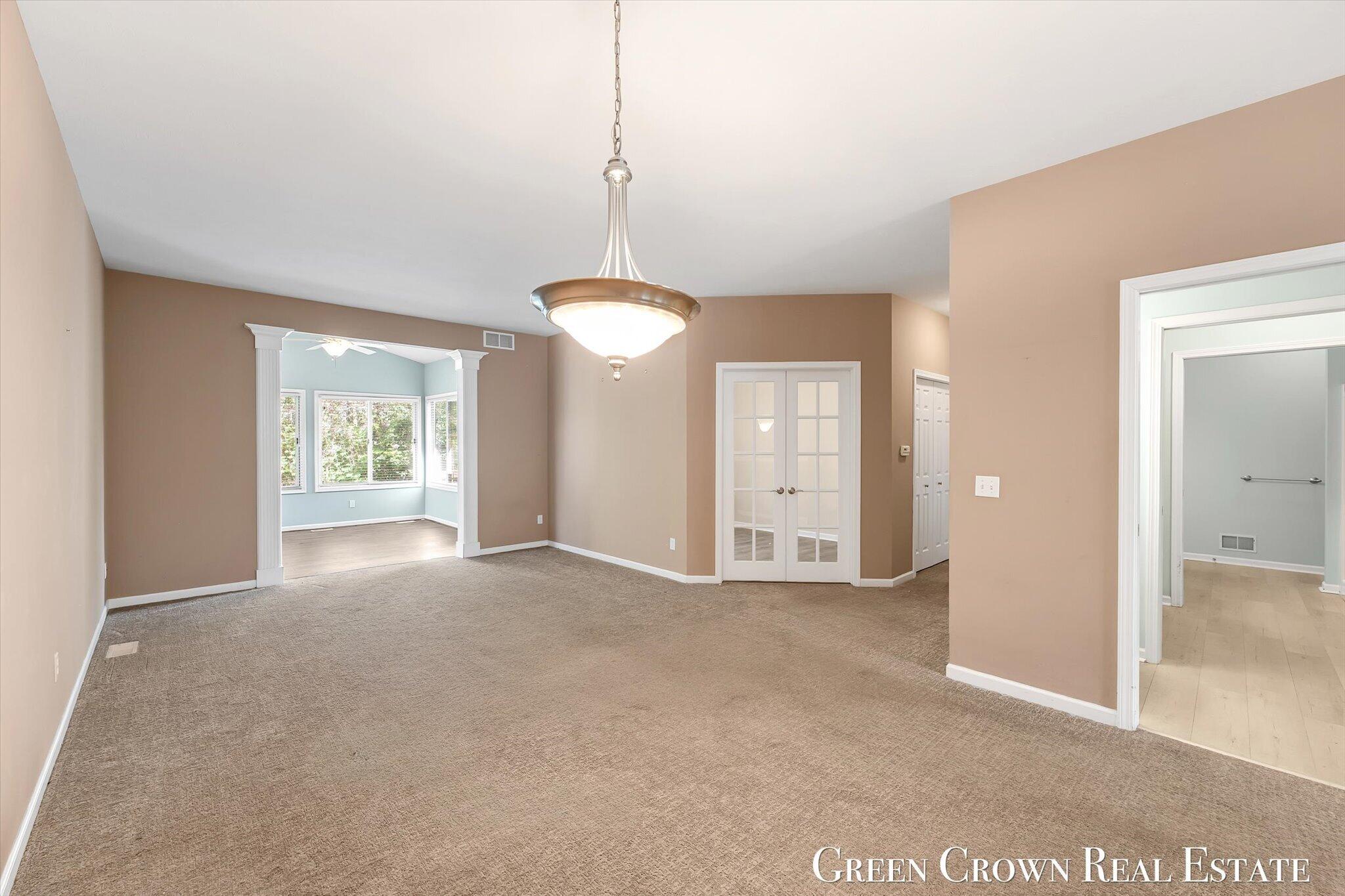1100 Barrington NW Grand Rapids MI 49534