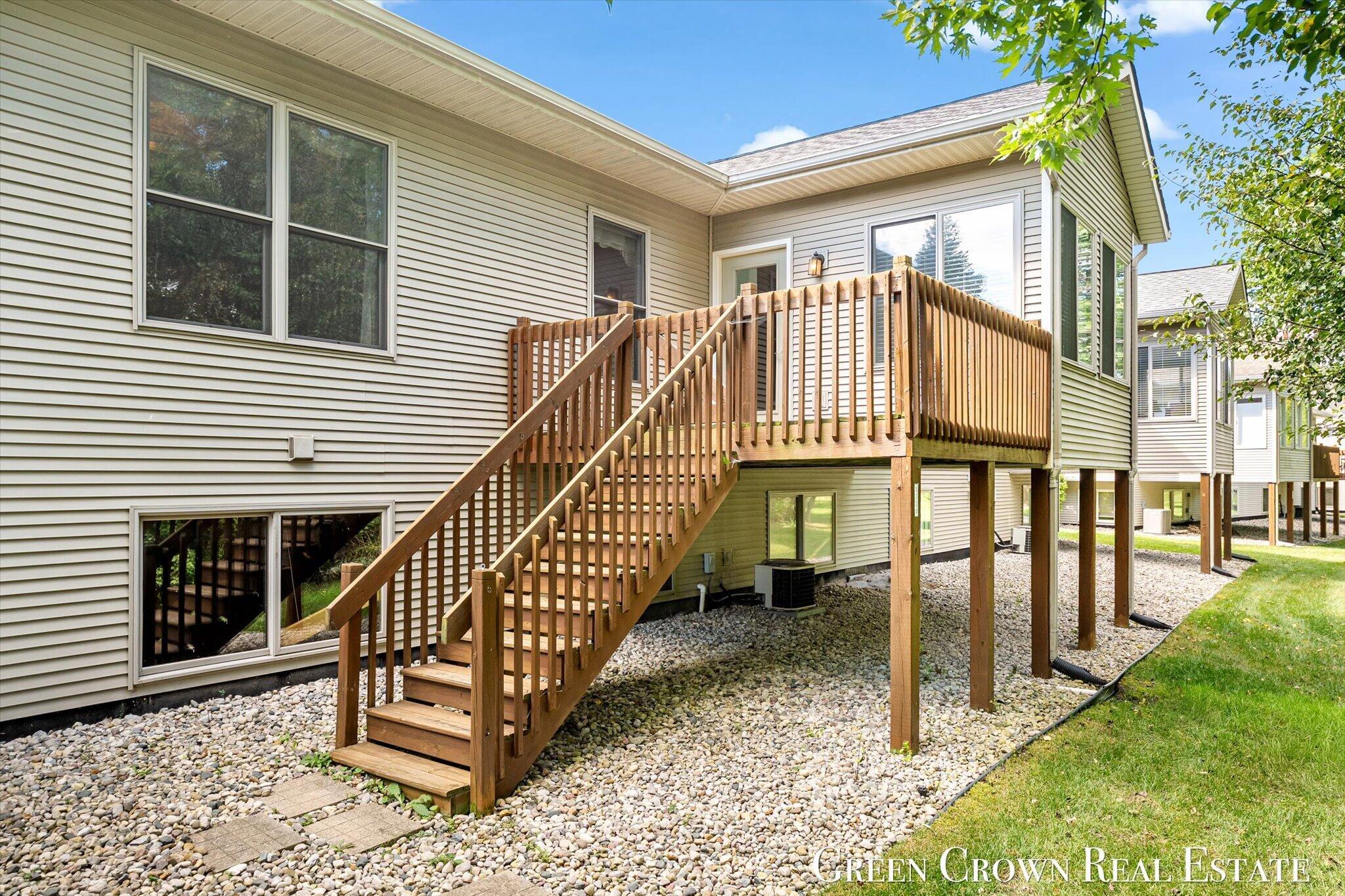 1100 Barrington NW Grand Rapids MI 49534