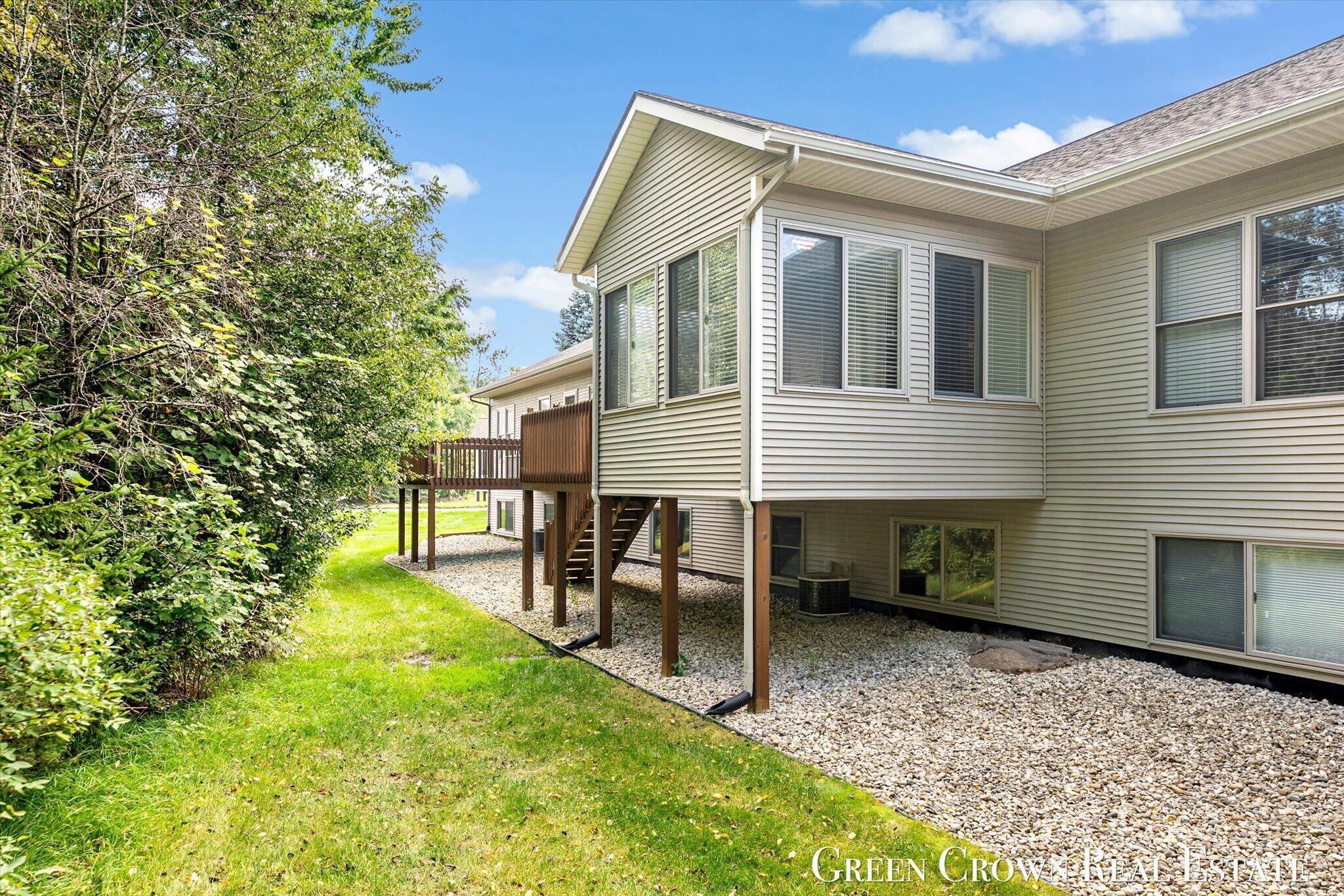 1100 Barrington NW Grand Rapids MI 49534