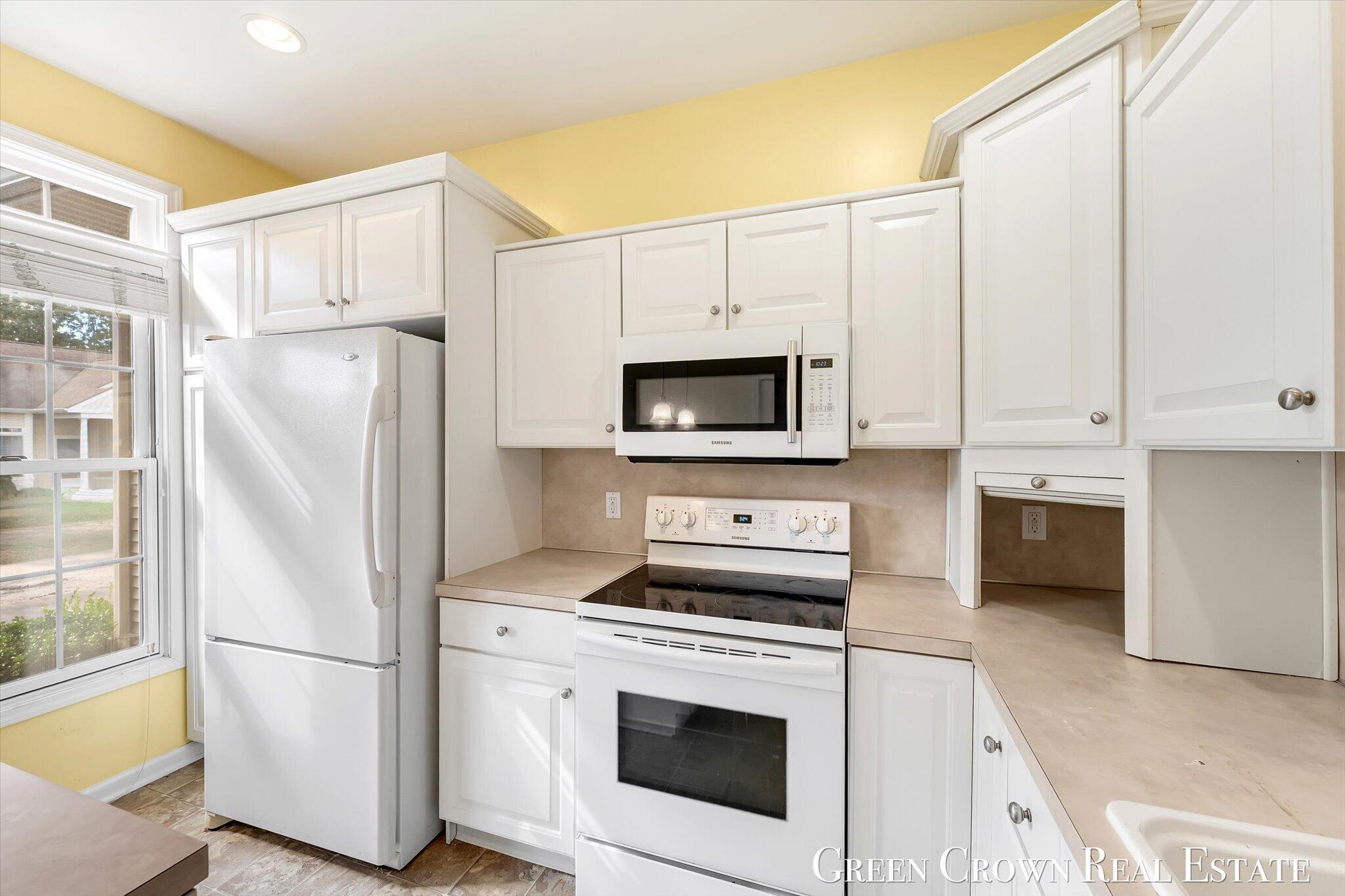 1100 Barrington NW Grand Rapids MI 49534