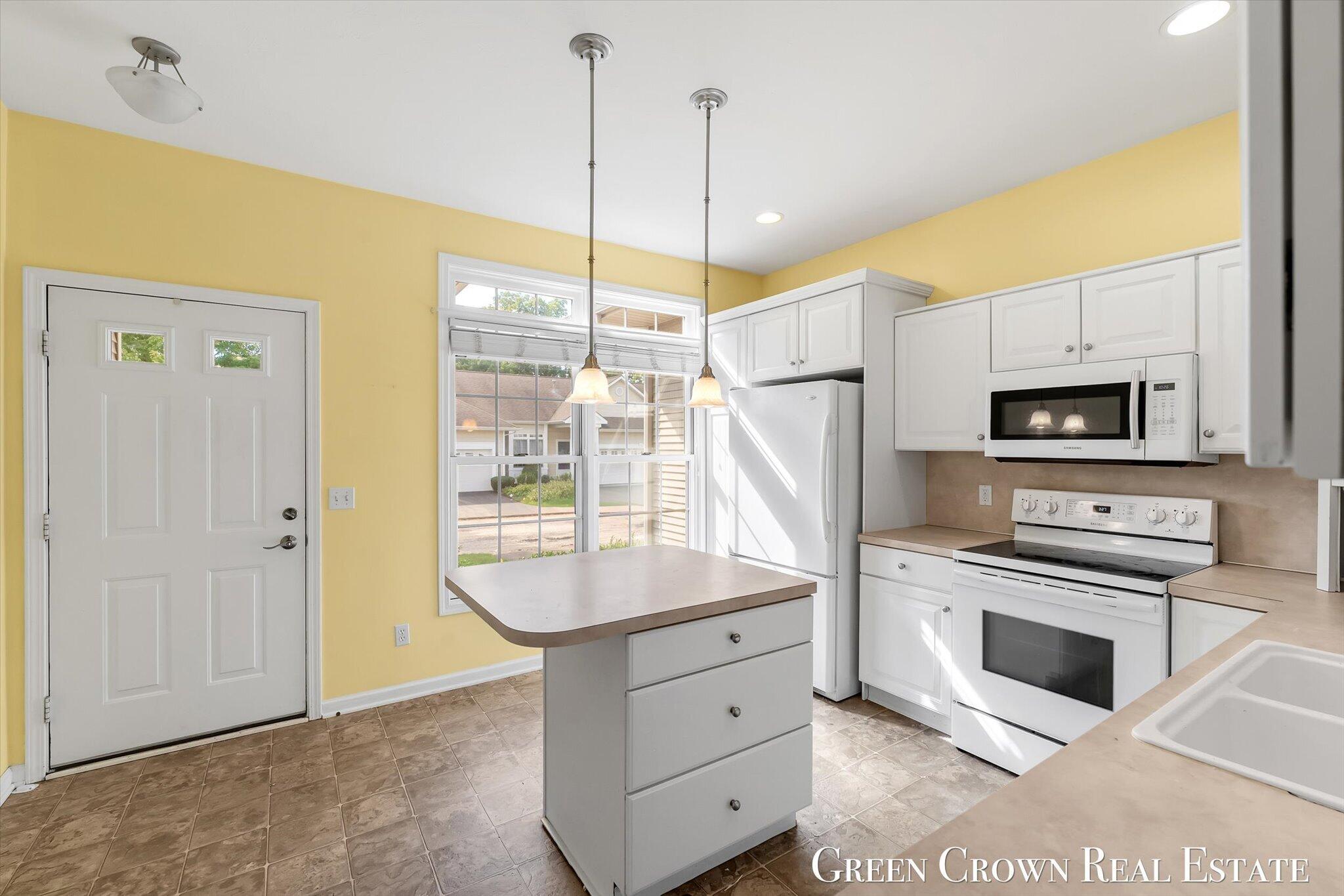 1100 Barrington NW Grand Rapids MI 49534