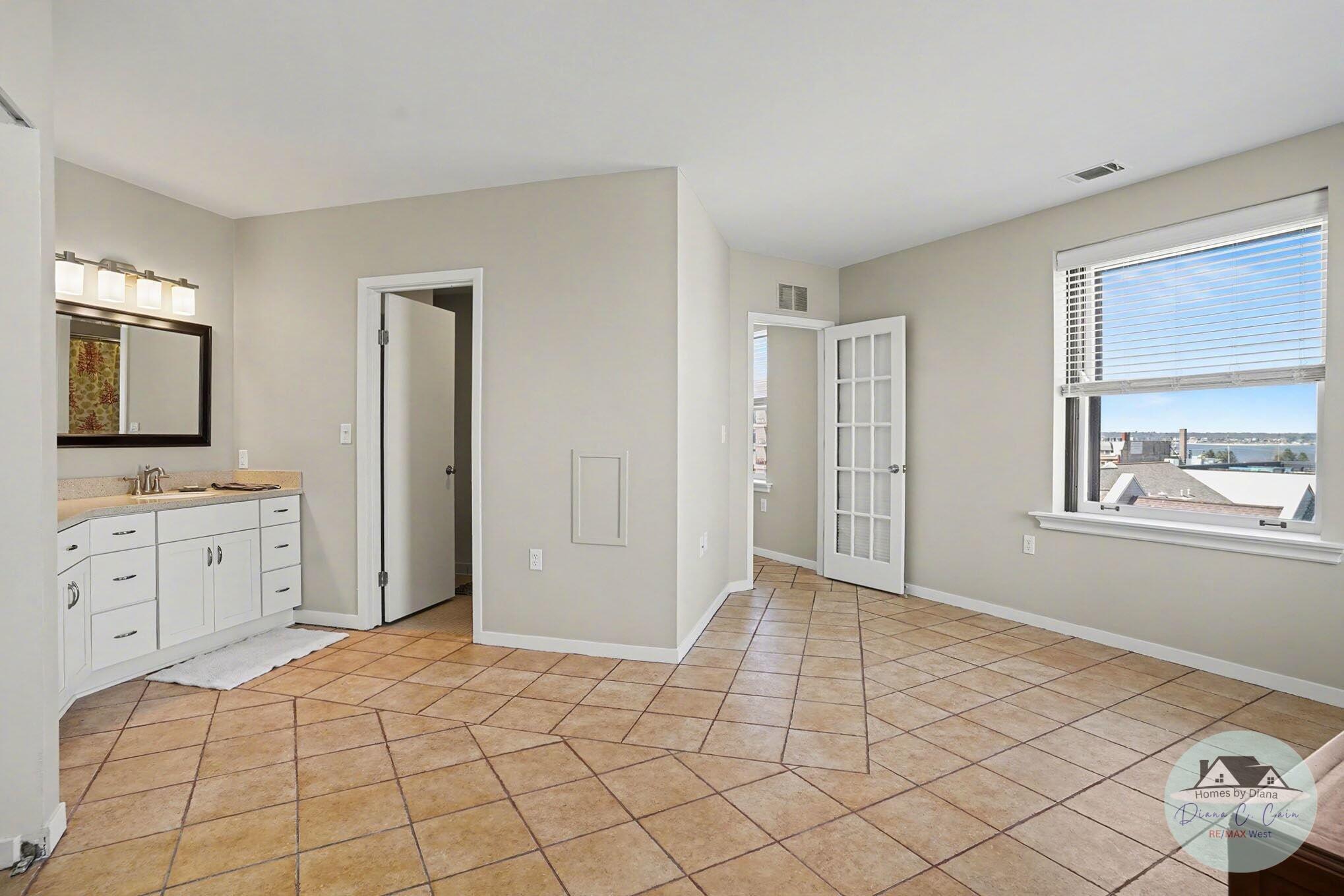 297 W Clay Avenue Muskegon MI 49440