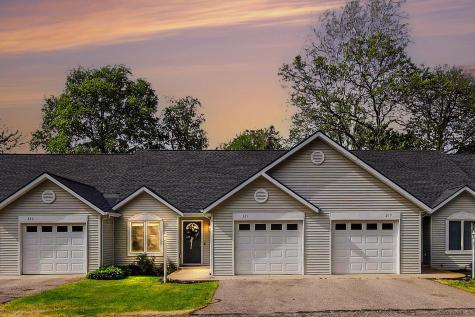 321 Nestlewood Drive Holland MI 49424