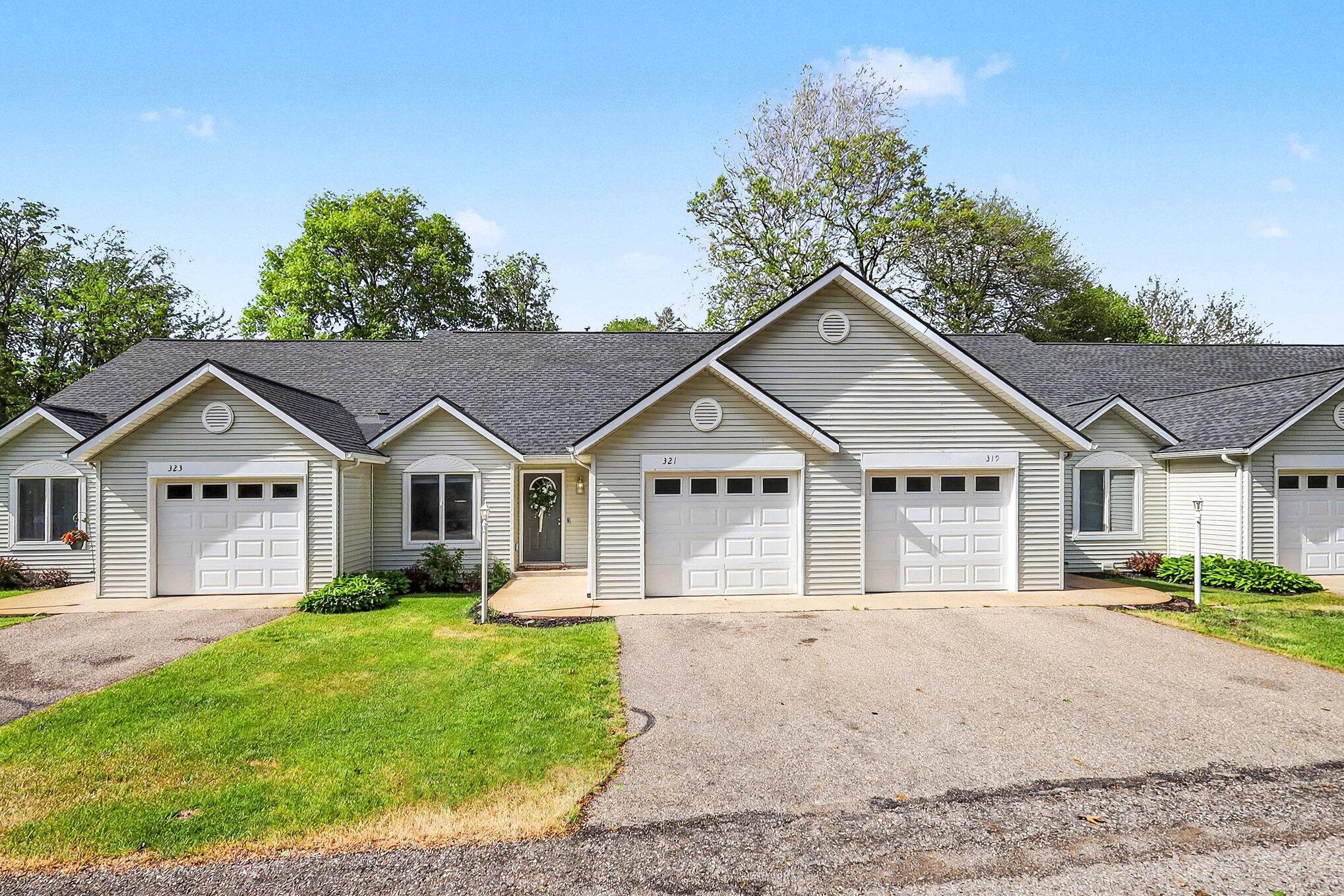 321 Nestlewood Drive Holland MI 49424