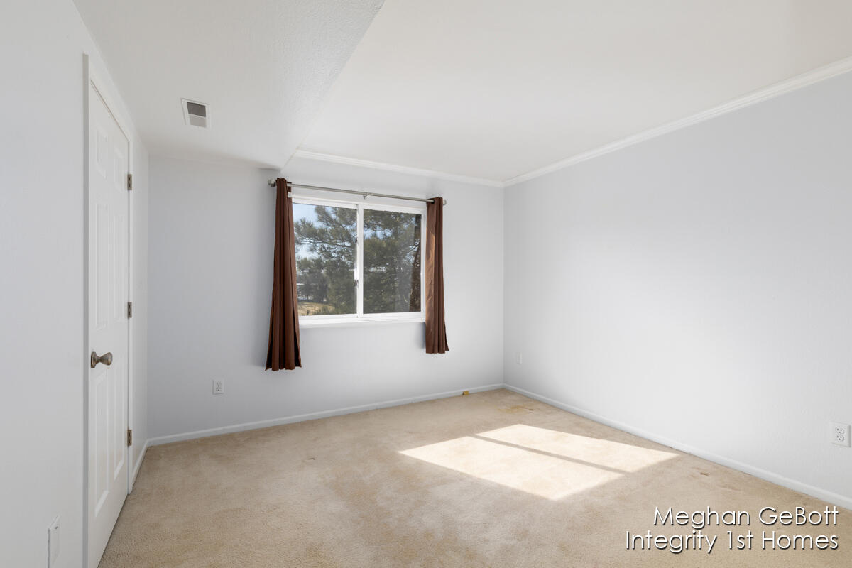 3280 Devonwood Hills NE Grand Rapids MI 49525