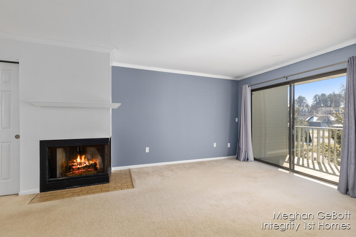3280 Devonwood Hills NE Grand Rapids MI 49525