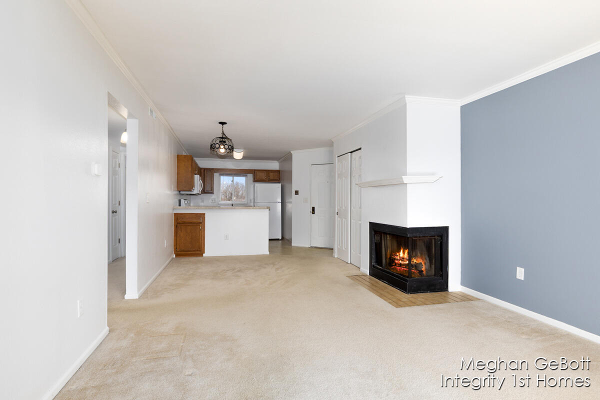 3280 Devonwood Hills NE Grand Rapids MI 49525
