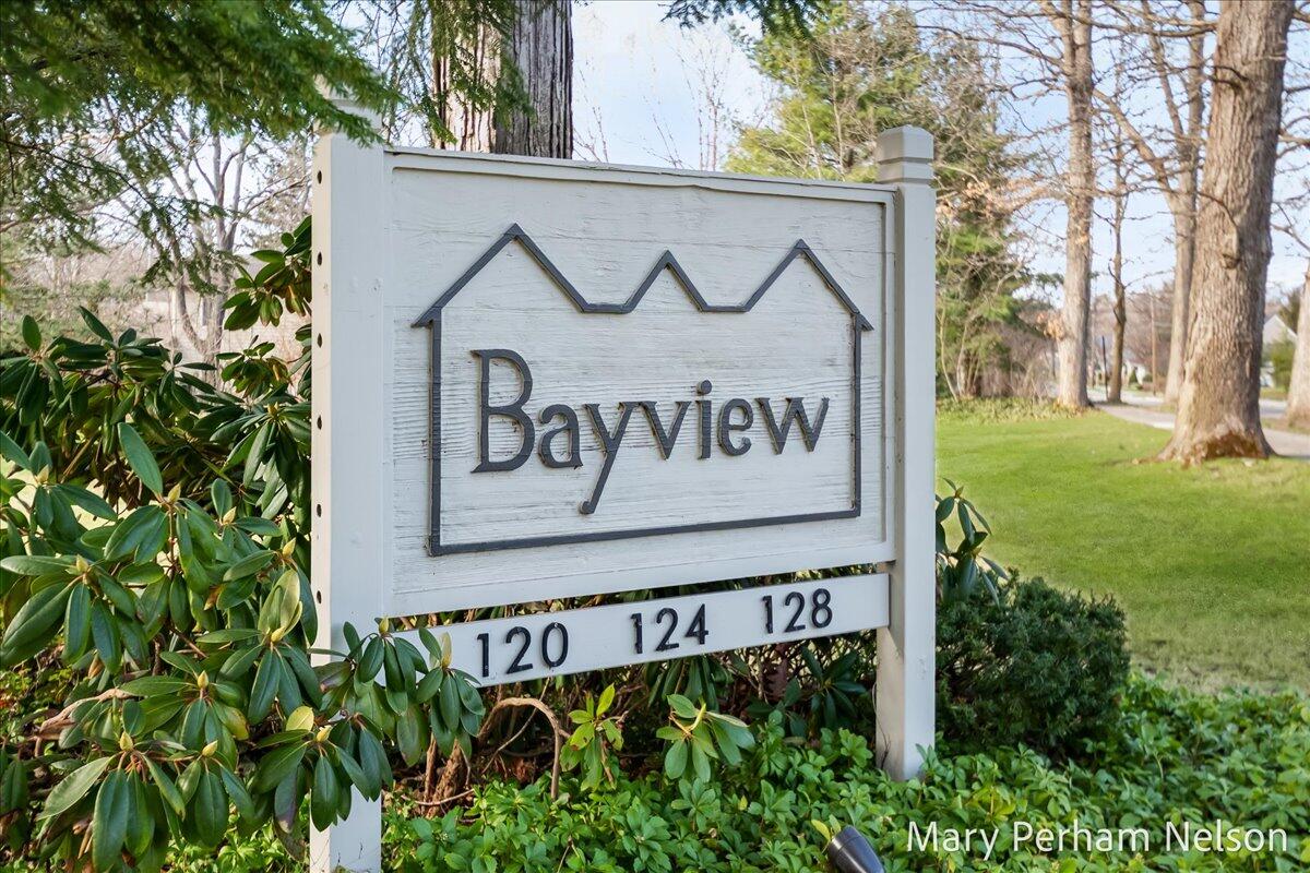 124 Elizabeth Street Saugatuck MI 49453