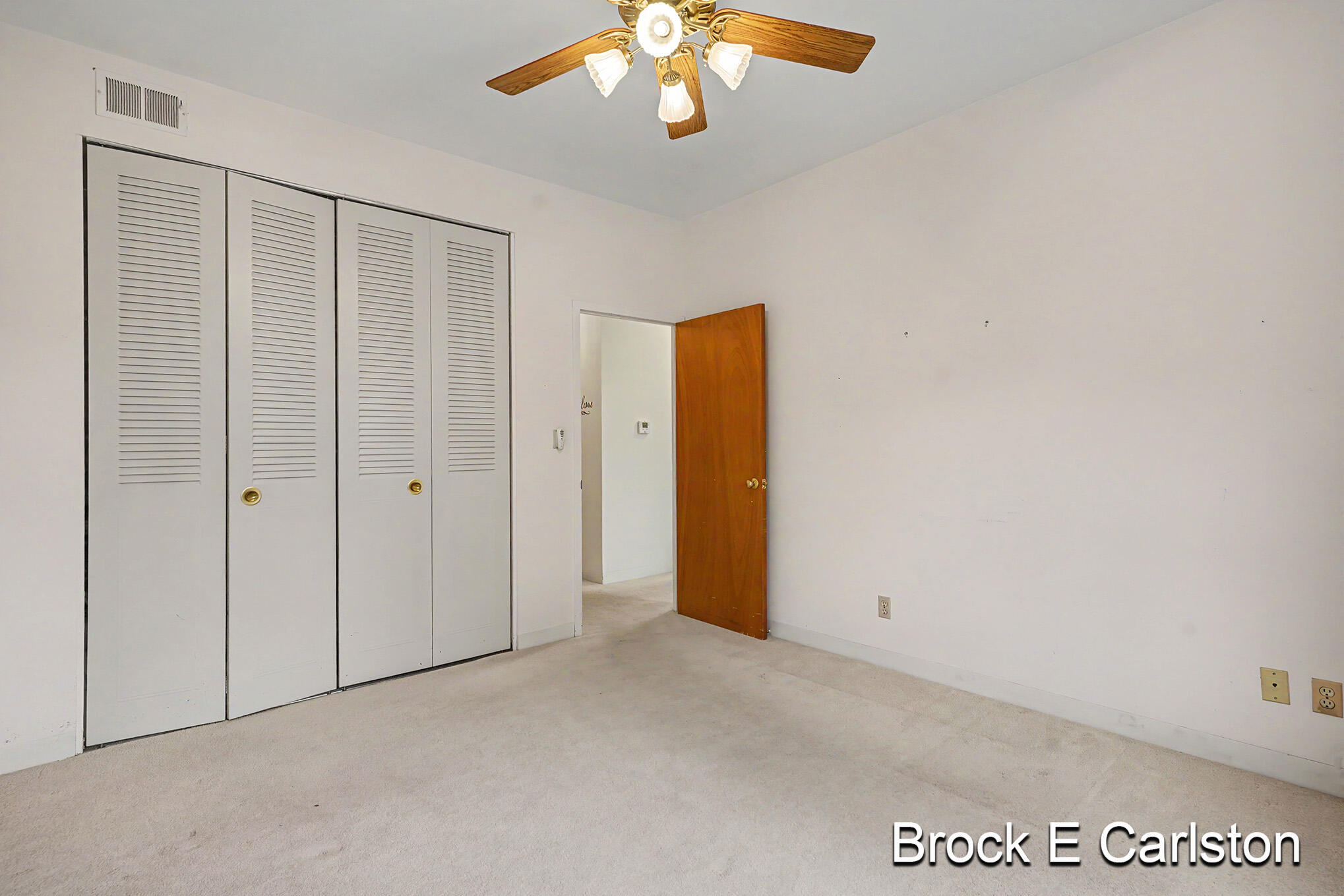 1249 Lakeshore Drive Muskegon MI 49441