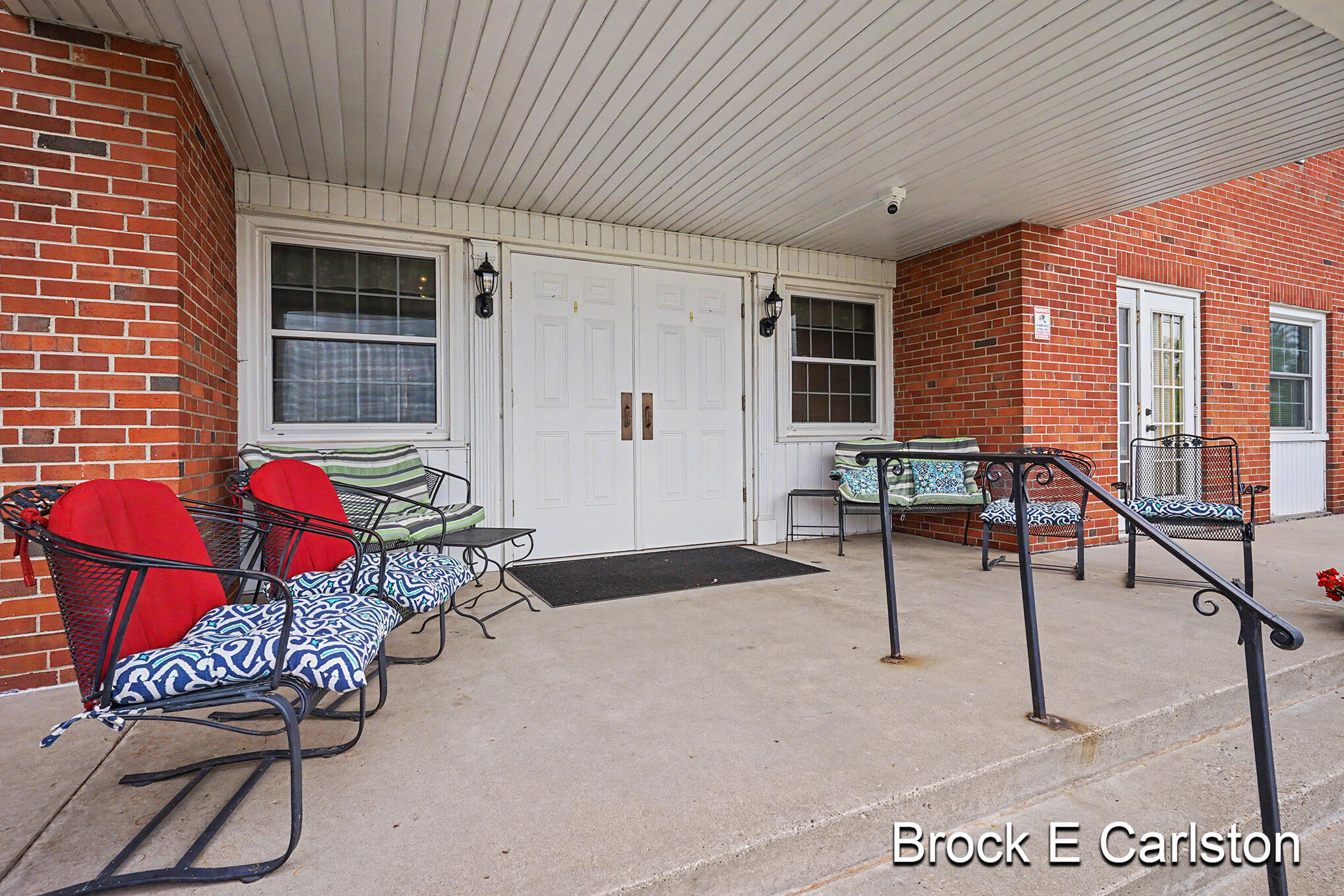 1249 Lakeshore Drive Muskegon MI 49441