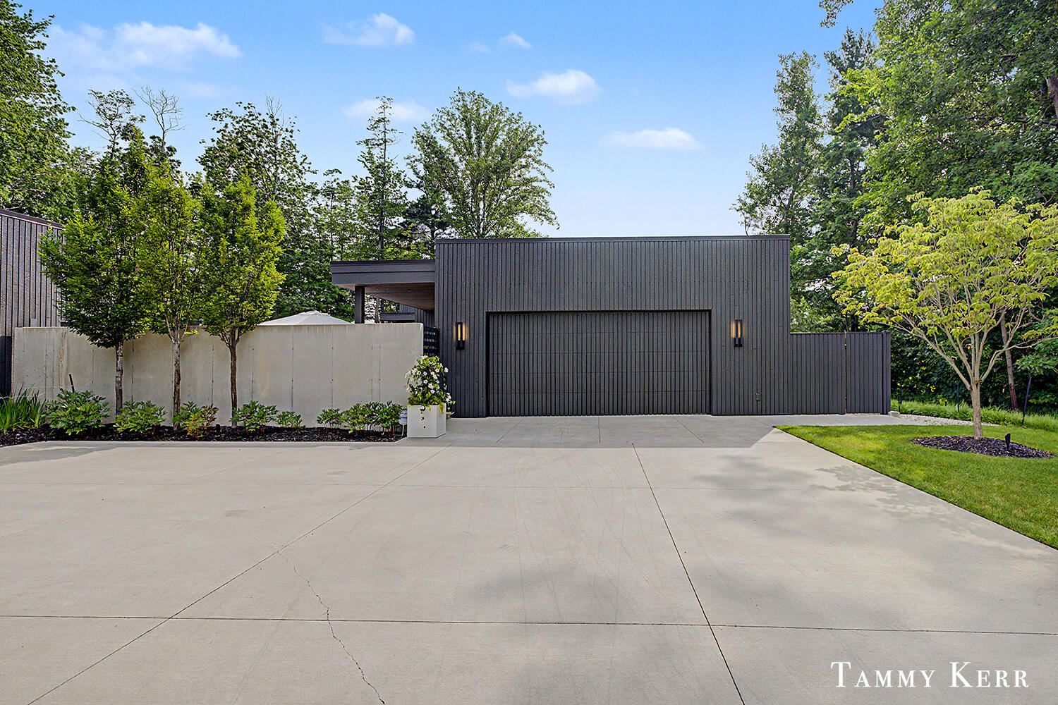 702 Golfview Drive Douglas MI 49406