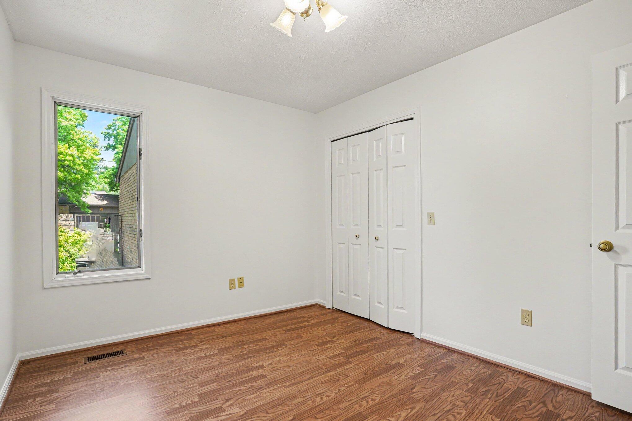 106 Merriweather Lane Kalamazoo MI 49006