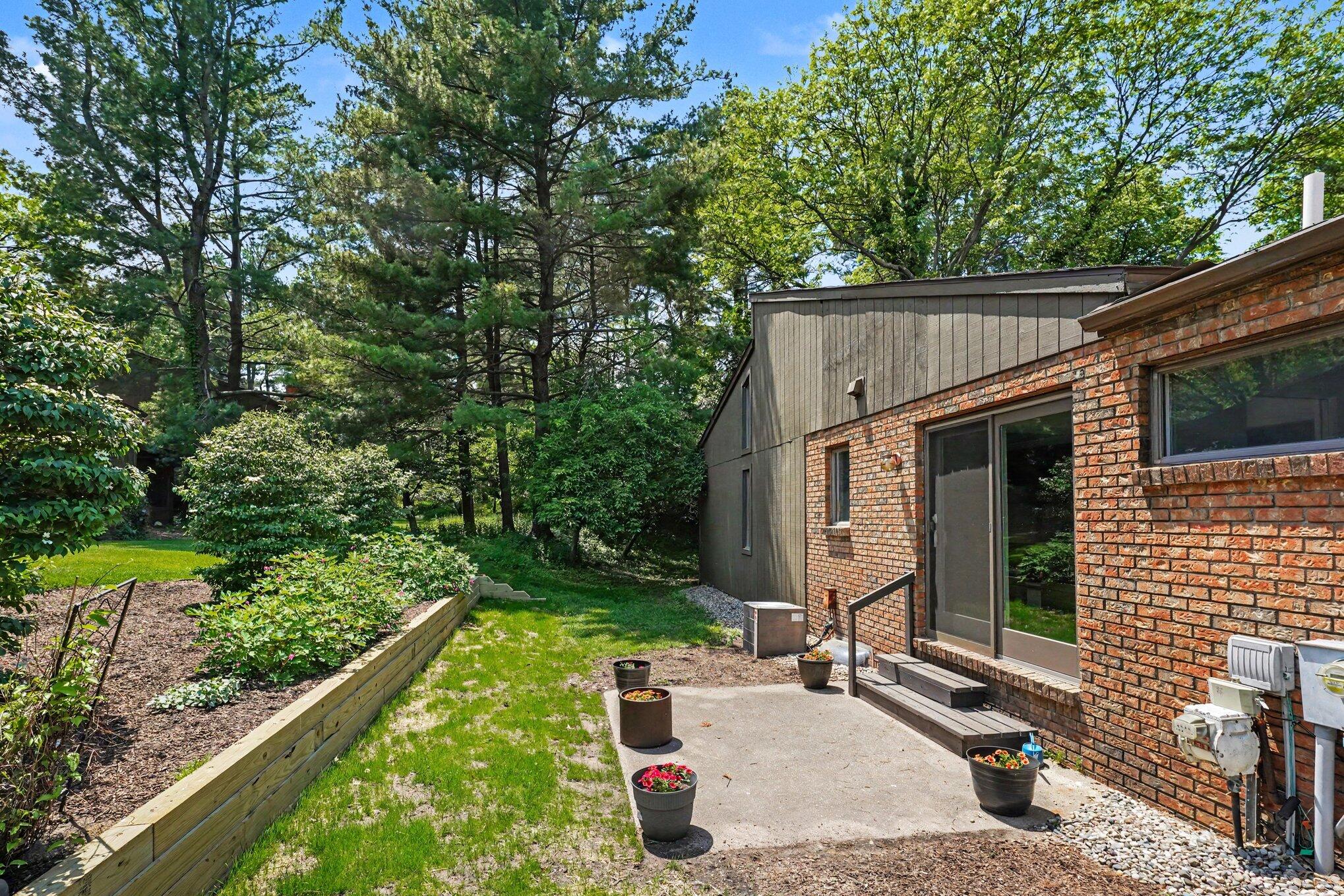 106 Merriweather Lane Kalamazoo MI 49006