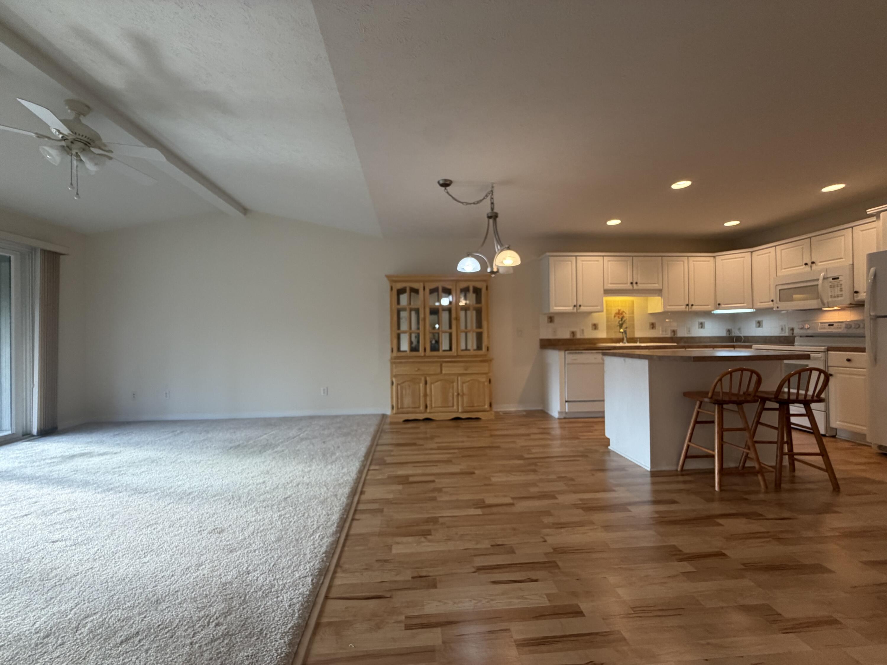 286 Molen Drive Zeeland MI 49464