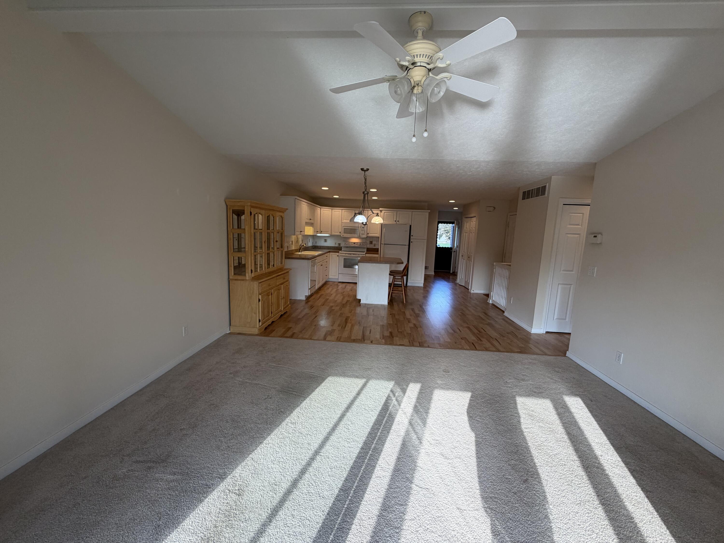 286 Molen Drive Zeeland MI 49464