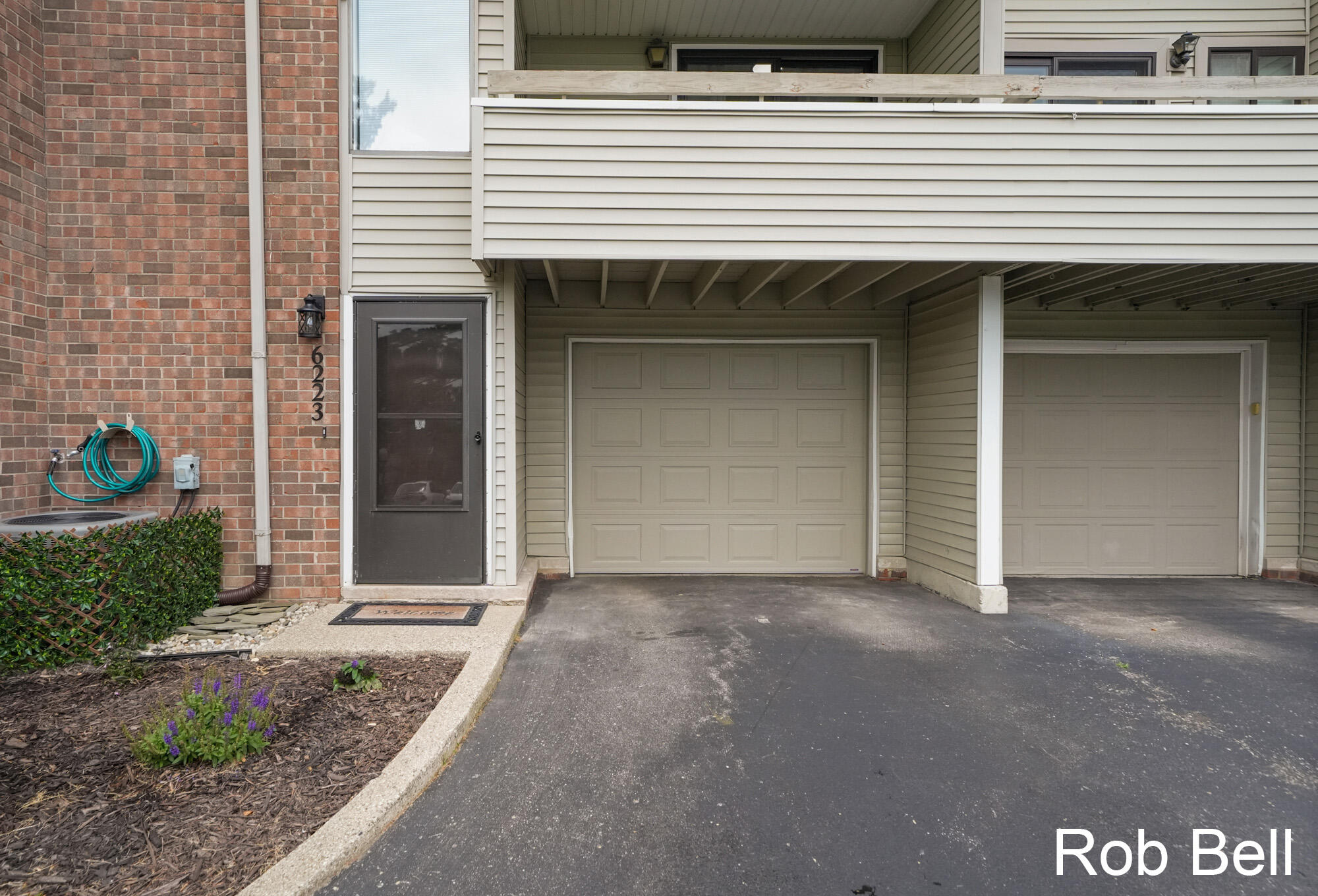 6223 Acropolis Drive SE Grand Rapids MI 49546