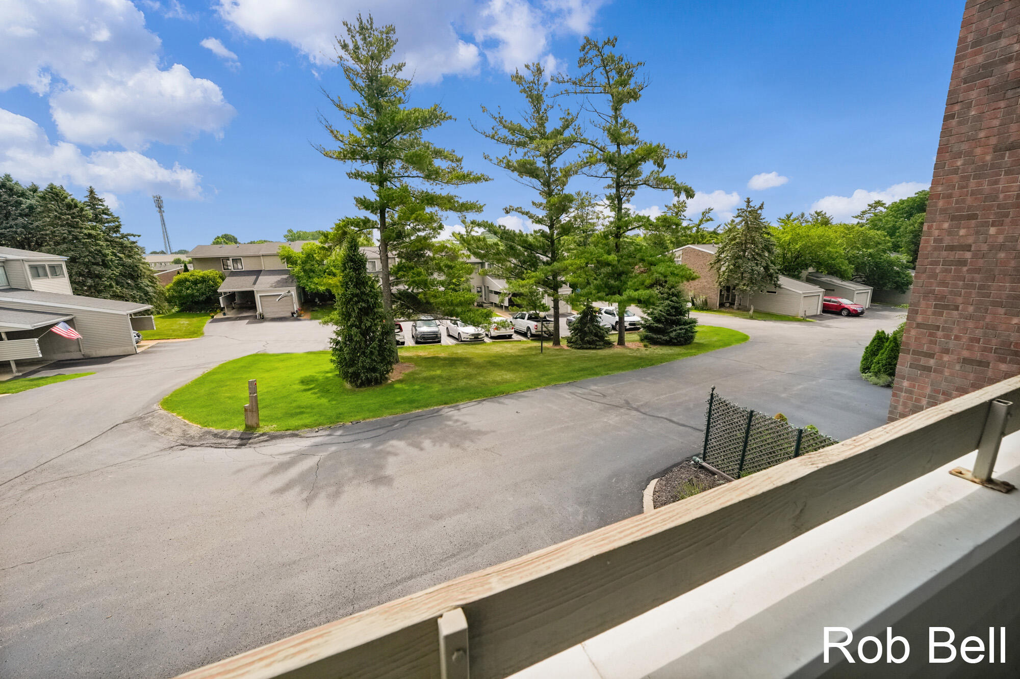 6223 Acropolis Drive SE Grand Rapids MI 49546