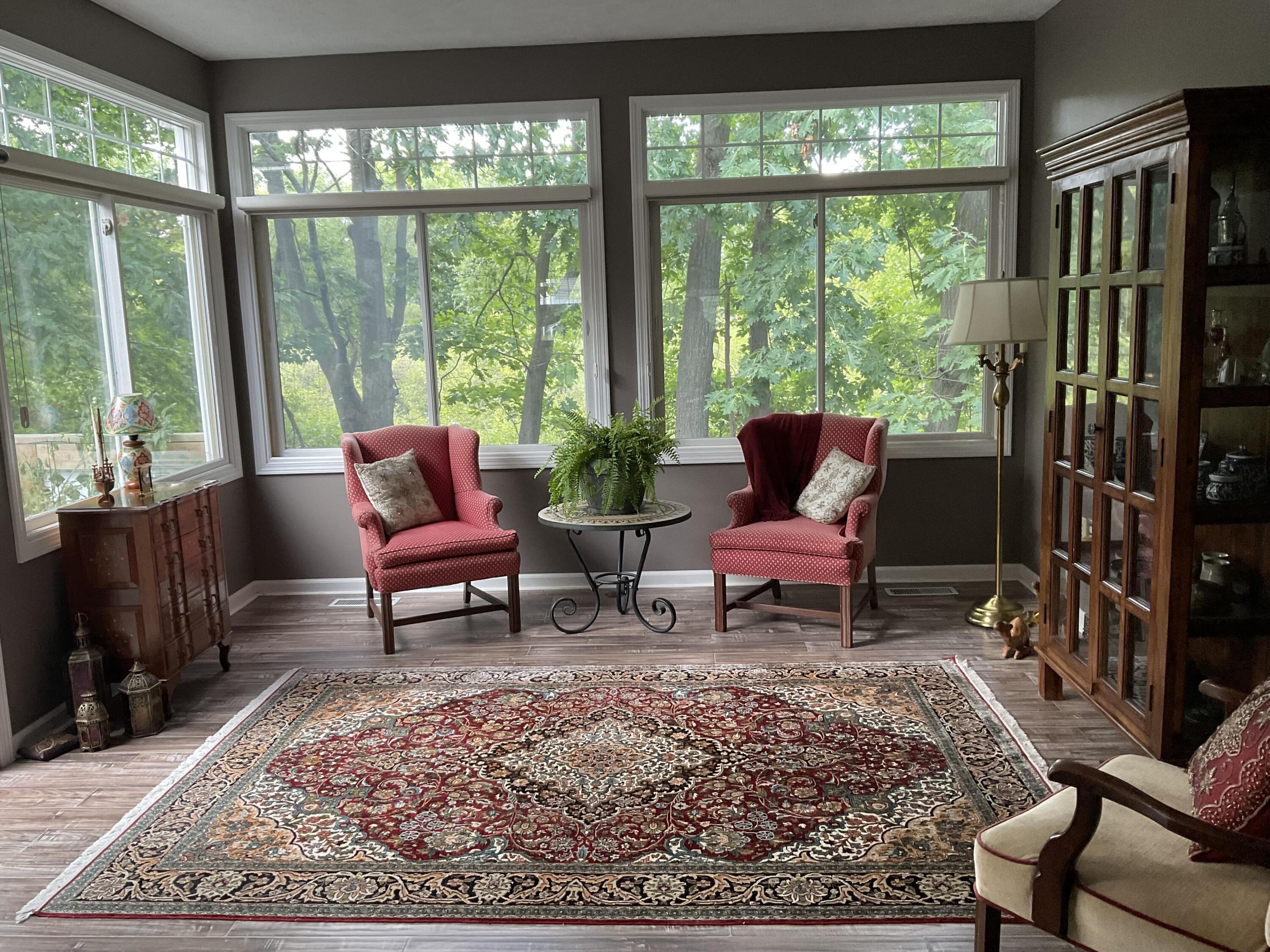 2554 Forest Hill Avenue SE Grand Rapids MI 49546