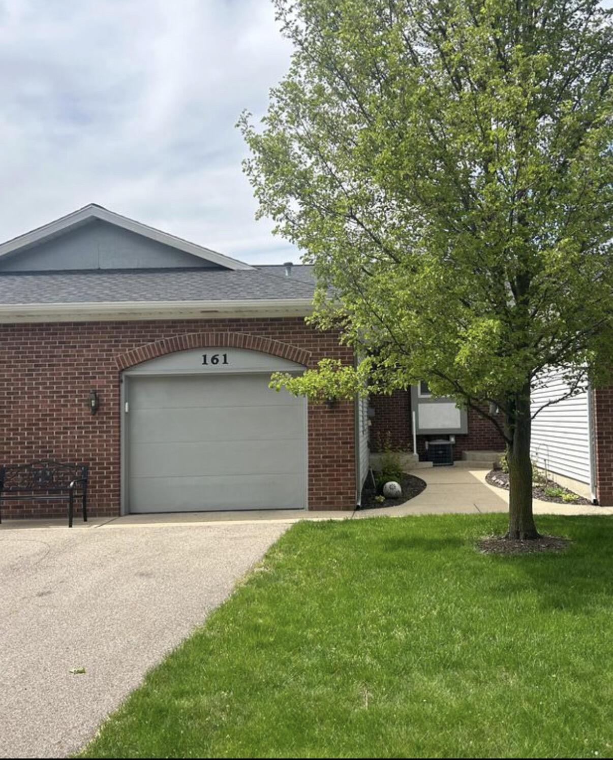 161 Laurelwood Court SW Grand Rapids MI 49548