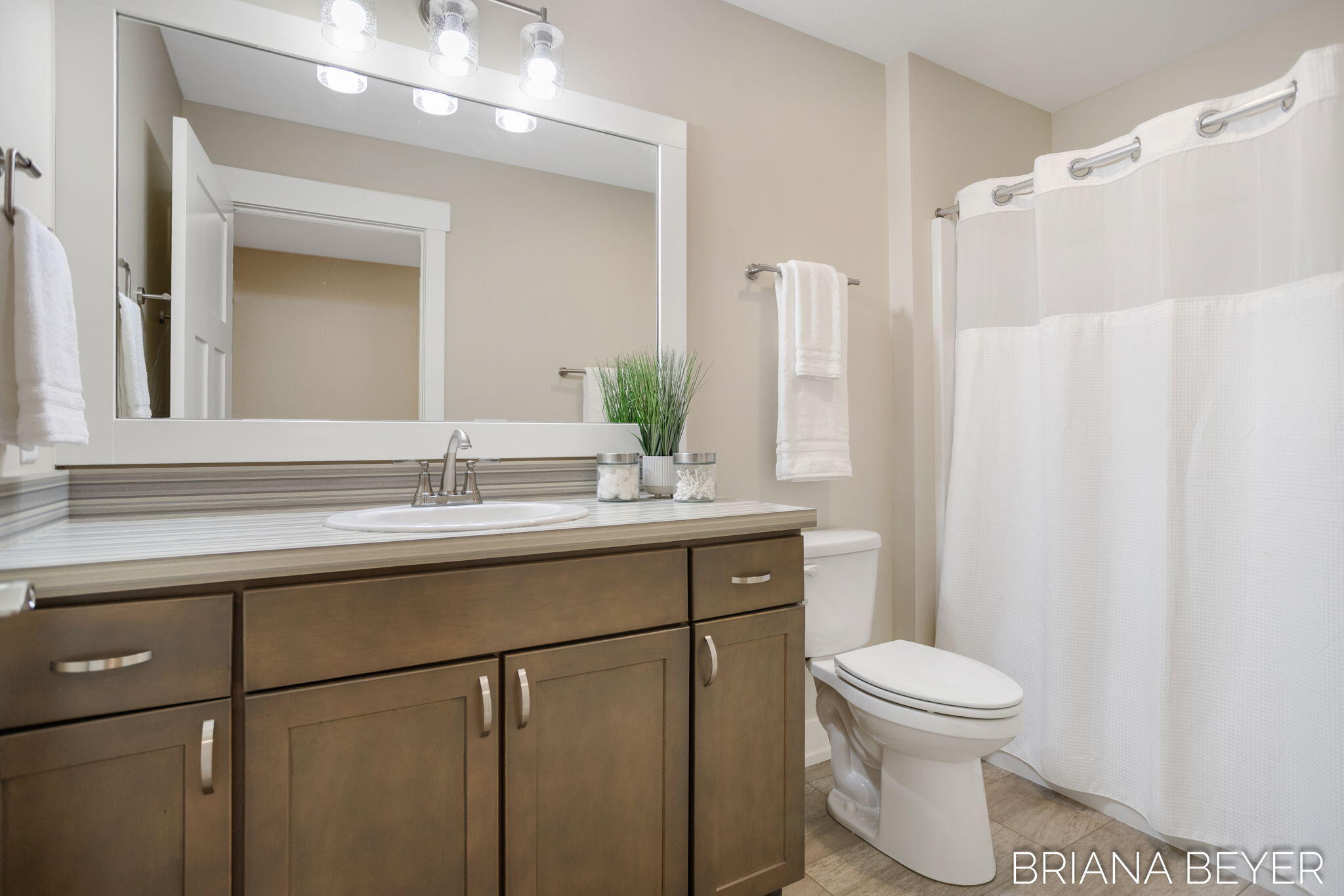 1003 Maplewood Court Holland MI 49423