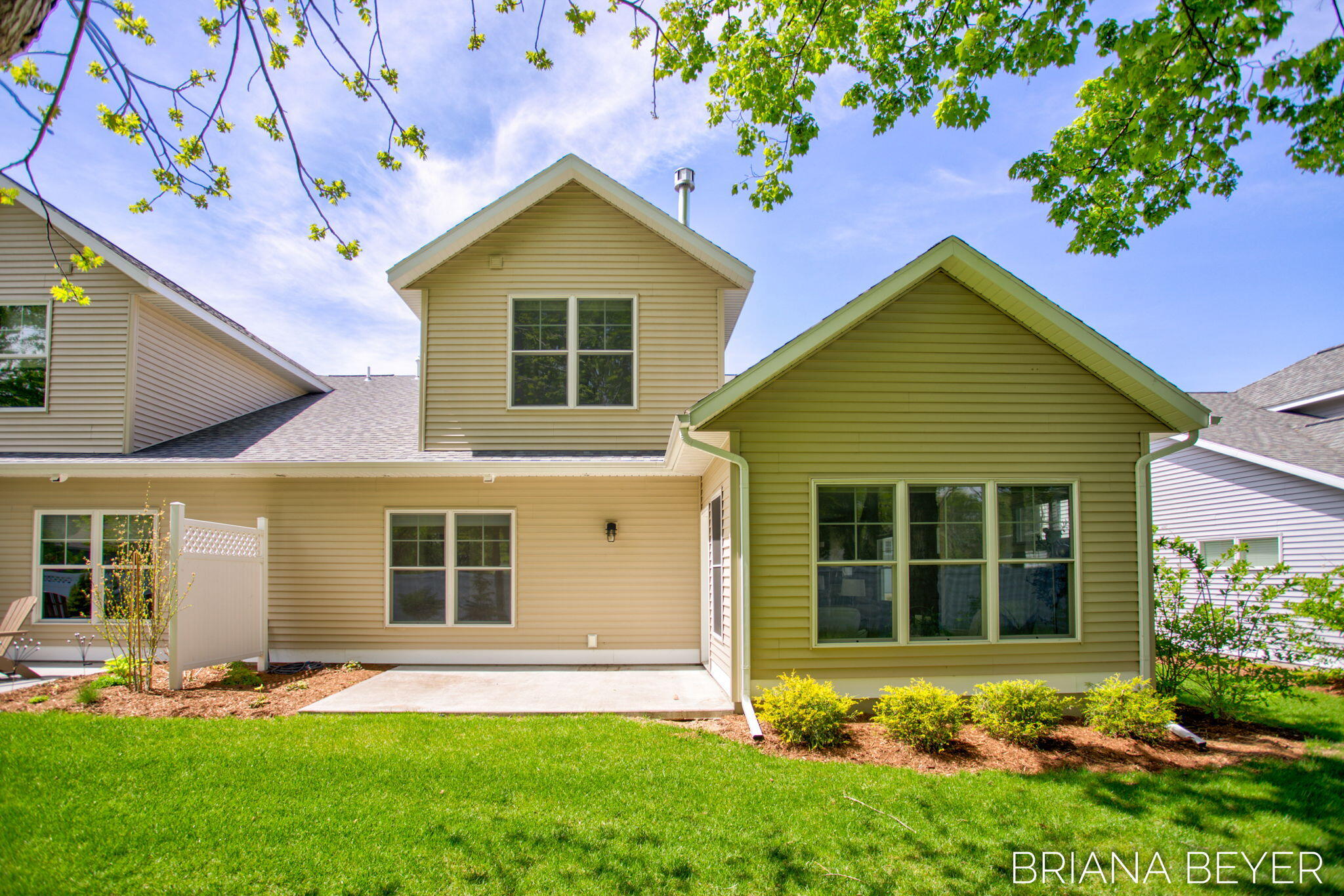 1003 Maplewood Court Holland MI 49423