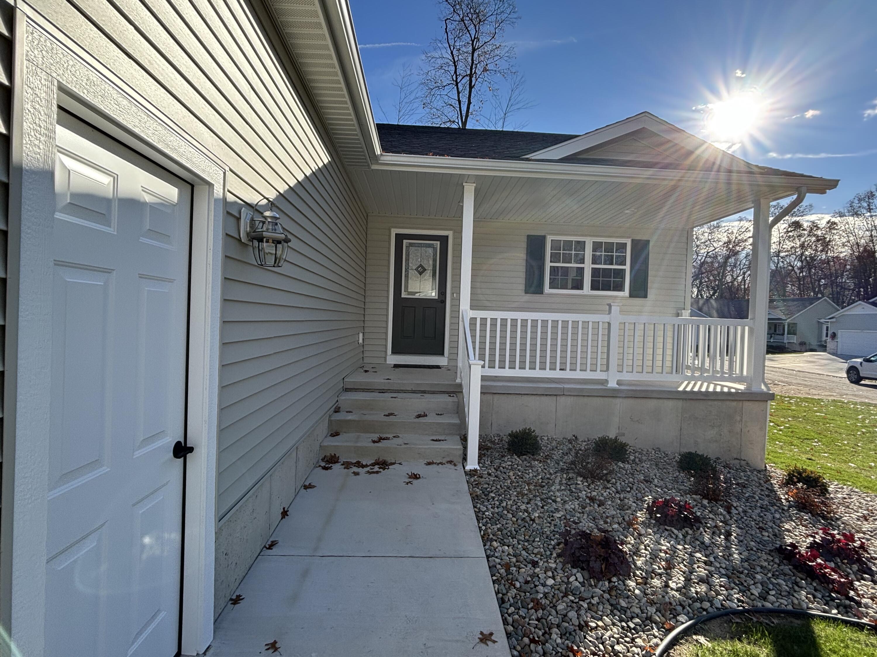 1516 W Addison Way Muskegon MI 49445