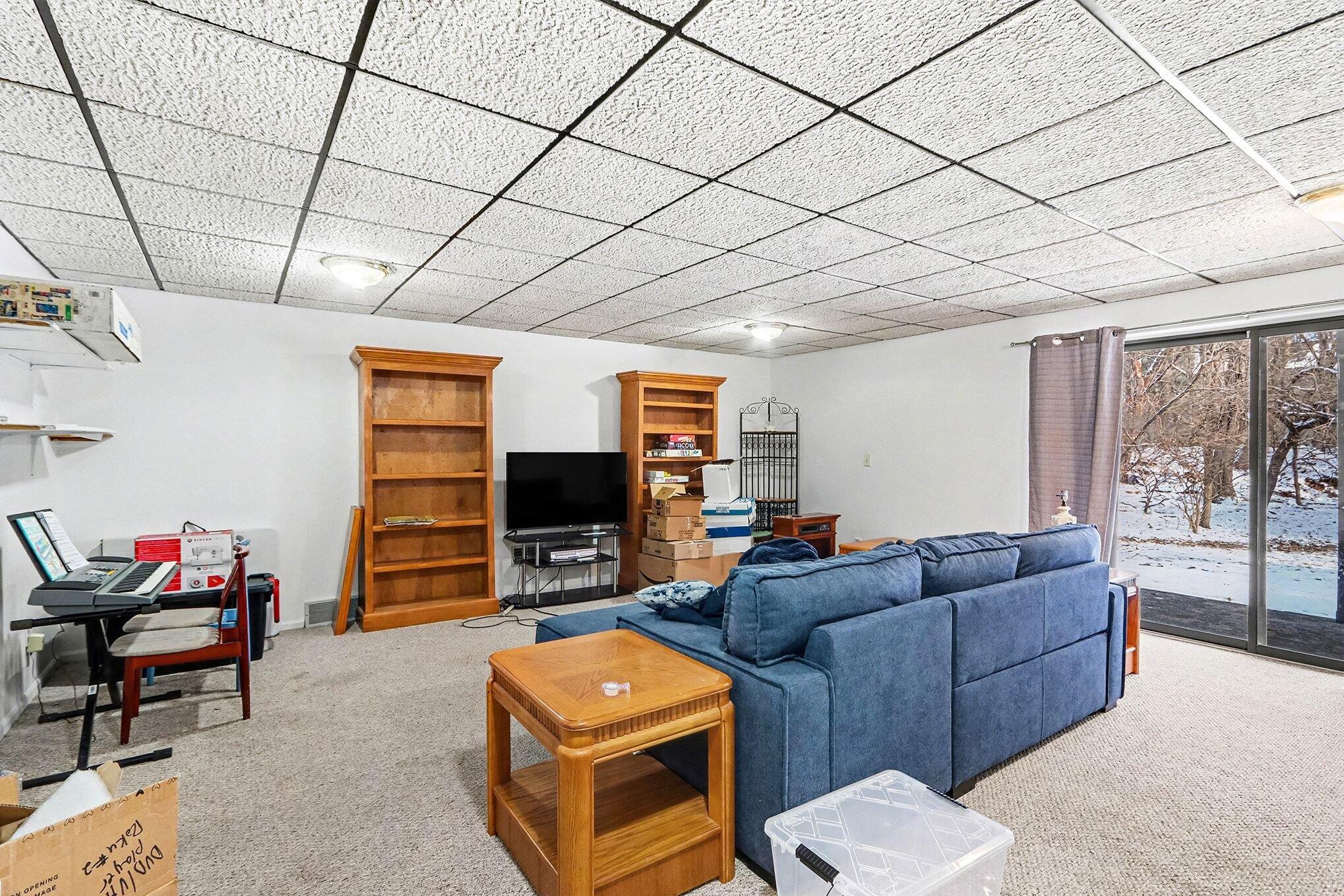 1008 Cohasset Lane Kalamazoo MI 49008