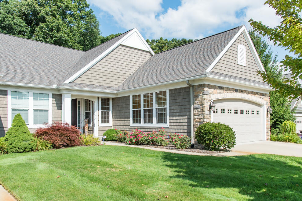 8904 Oakland Hills Circle Portage MI 49024