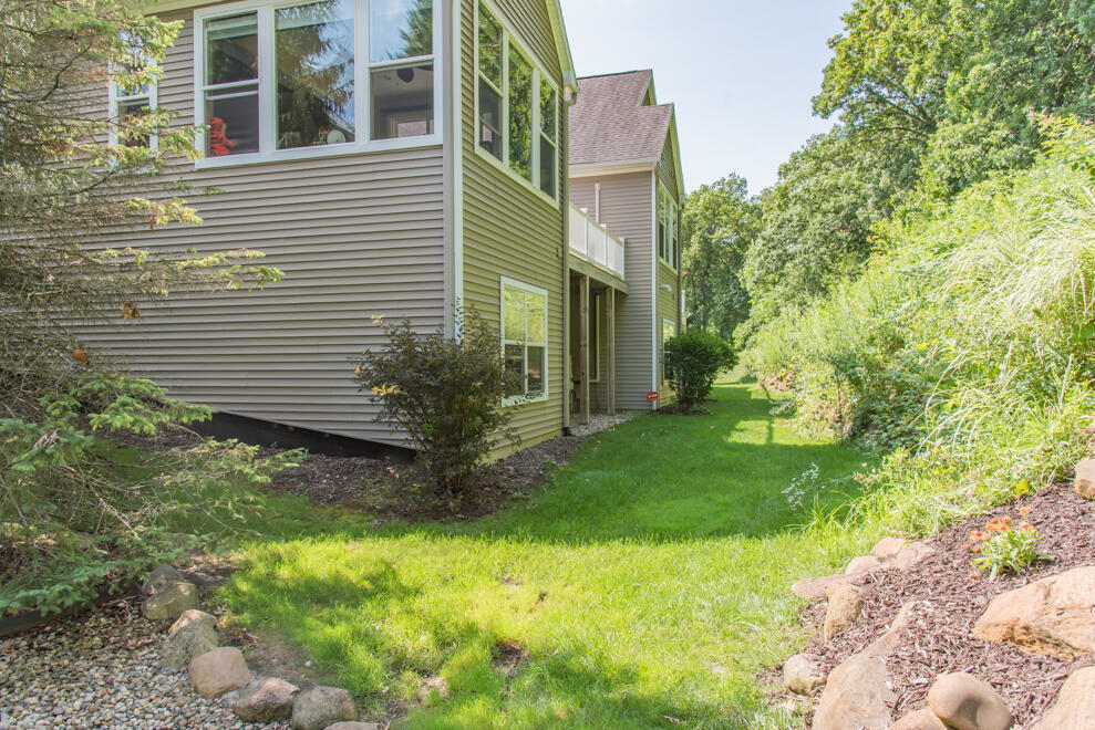8904 Oakland Hills Circle Portage MI 49024