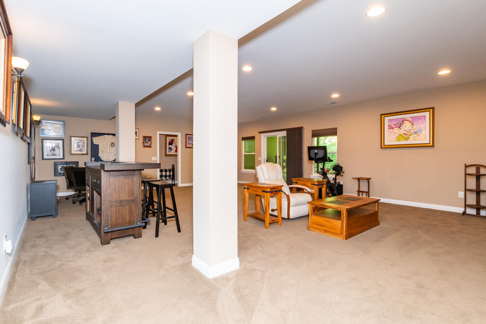 8904 Oakland Hills Circle Portage MI 49024