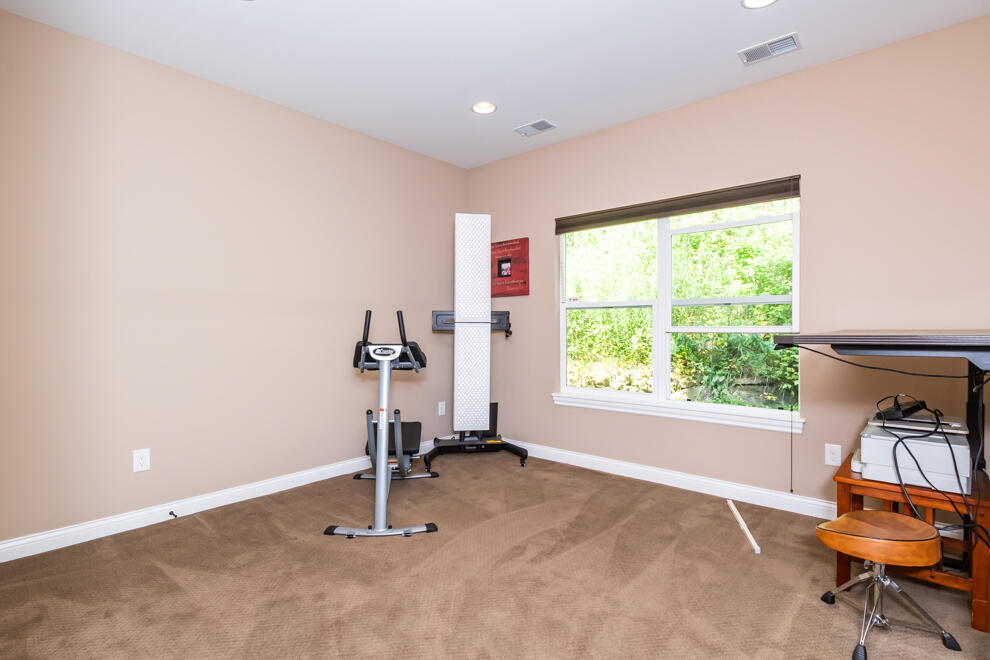 8904 Oakland Hills Circle Portage MI 49024
