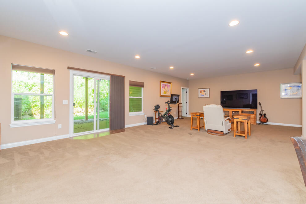 8904 Oakland Hills Circle Portage MI 49024
