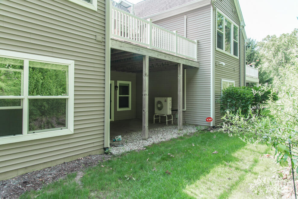 8904 Oakland Hills Circle Portage MI 49024