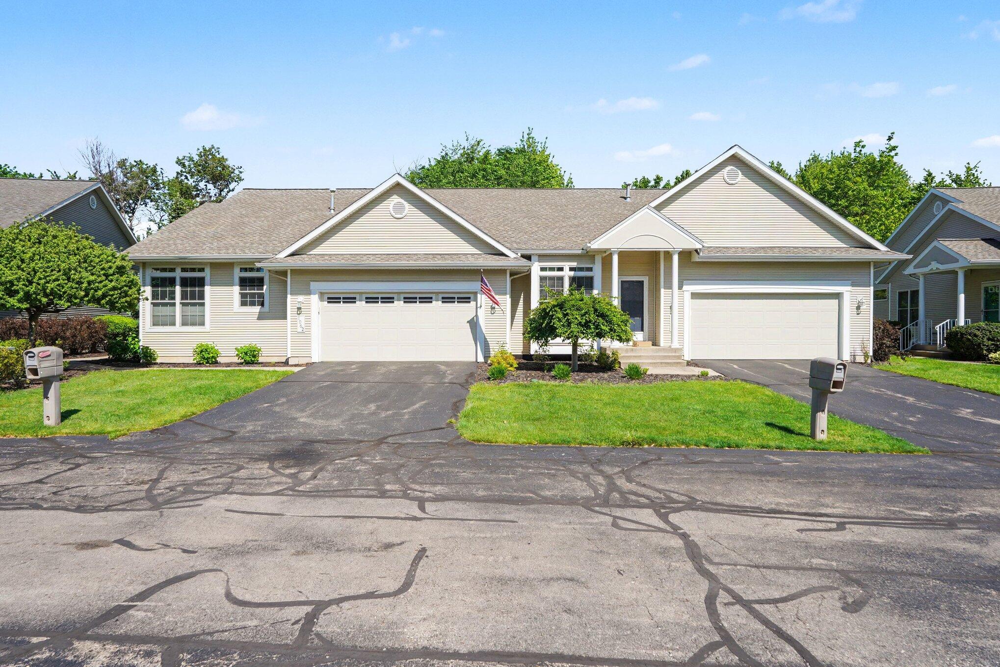 1062 Kensington Street NW Grand Rapids MI 49534