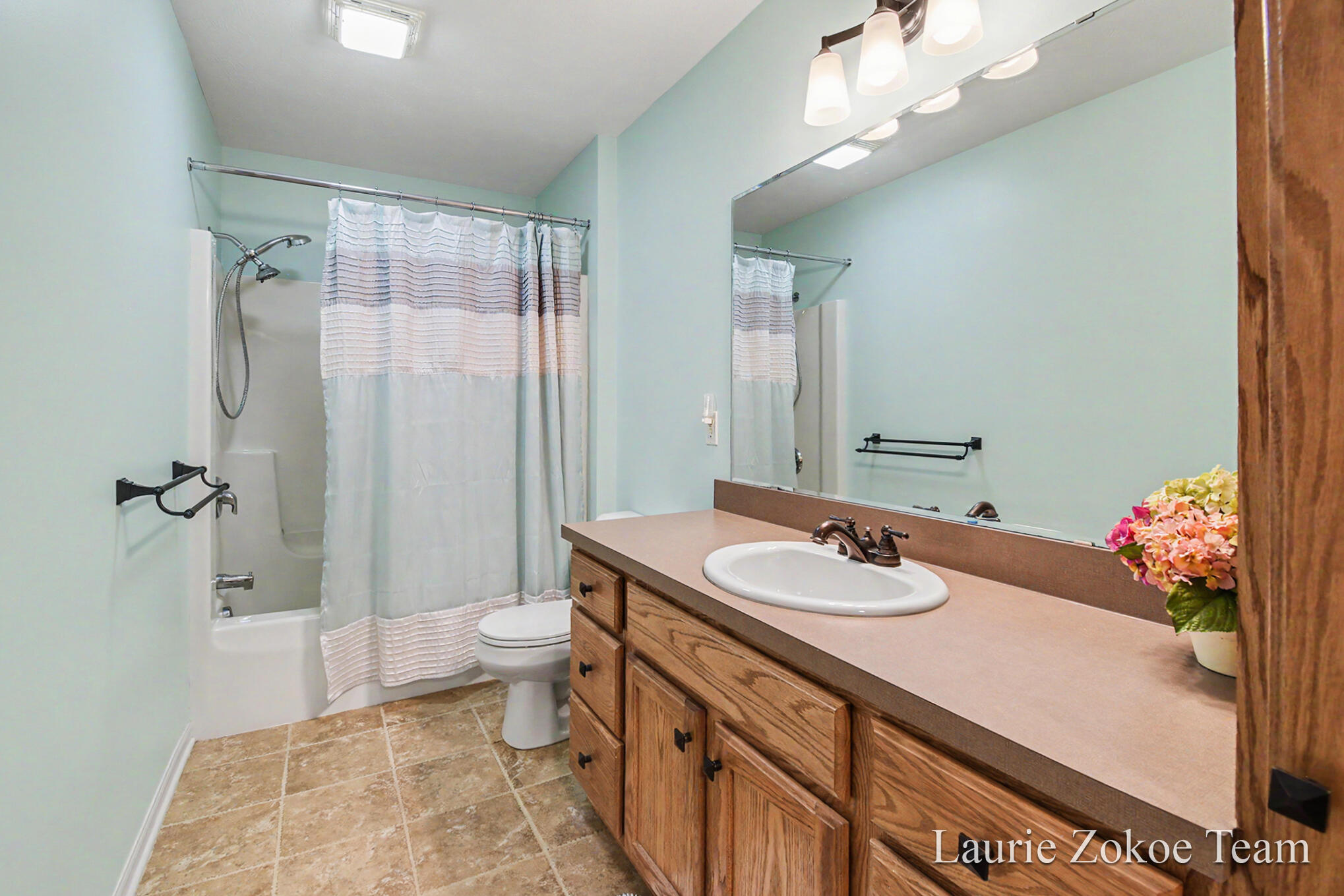 1062 Kensington Street NW Grand Rapids MI 49534