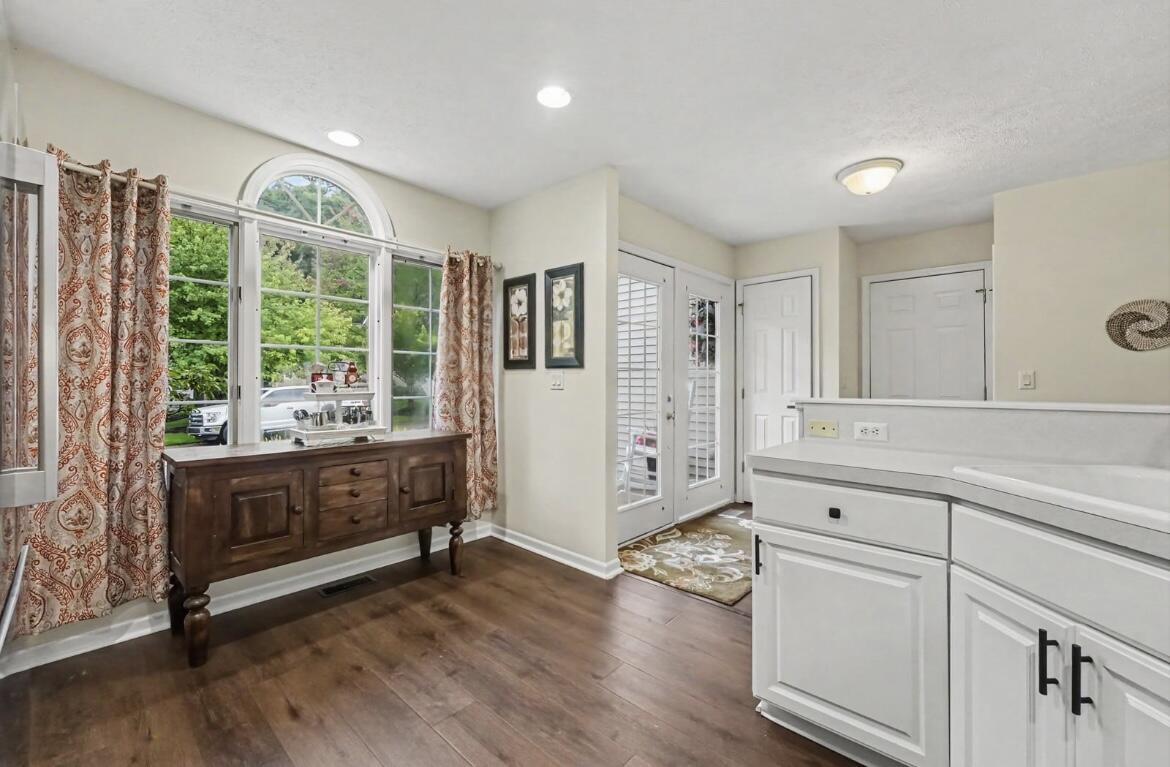 2017 Blue Bell Way Grand Rapids MI 49504