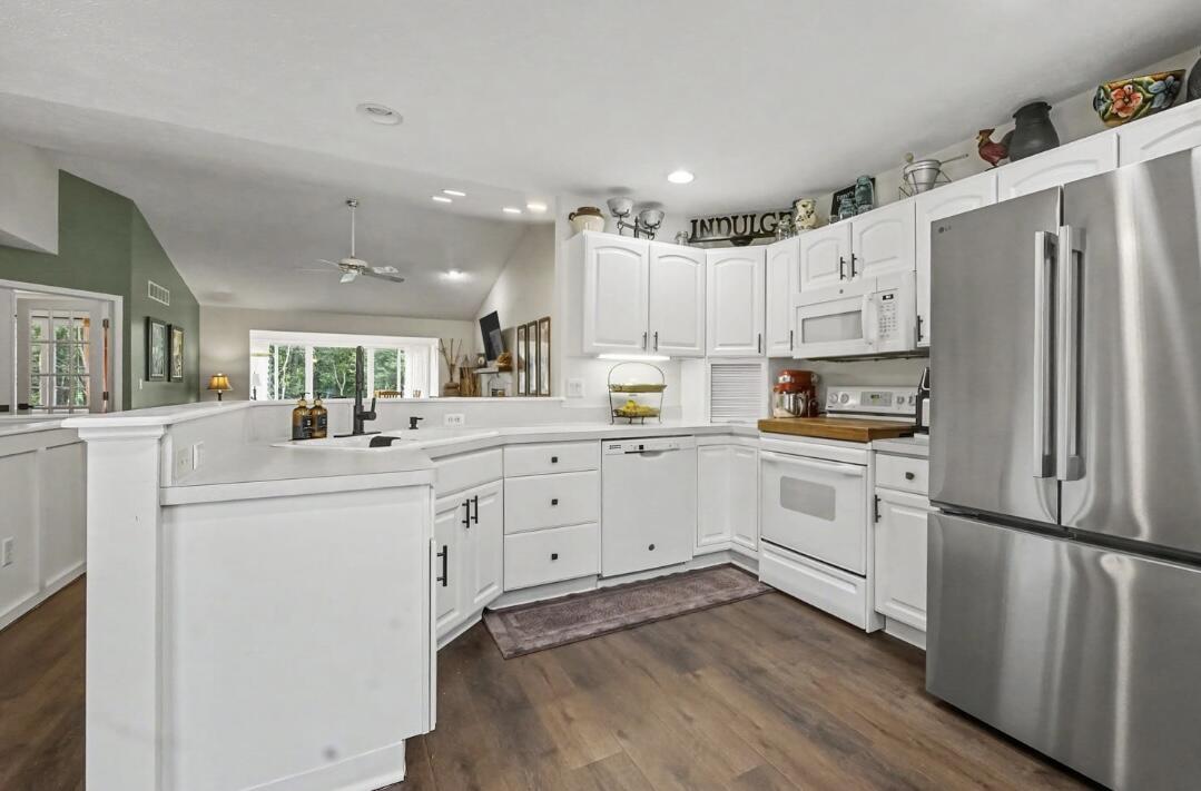 2017 Blue Bell Way Grand Rapids MI 49504