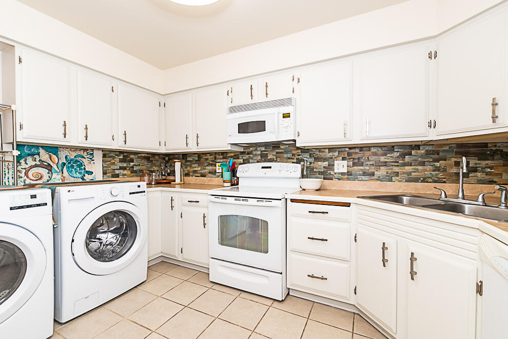 4040 Greenleaf Circle Kalamazoo MI 49008