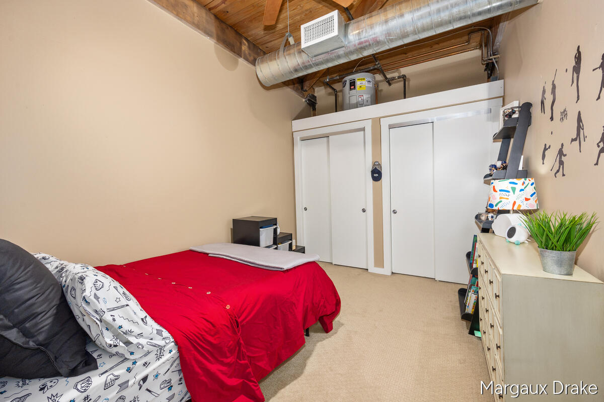940 Monroe Avenue NW Grand Rapids MI 49503