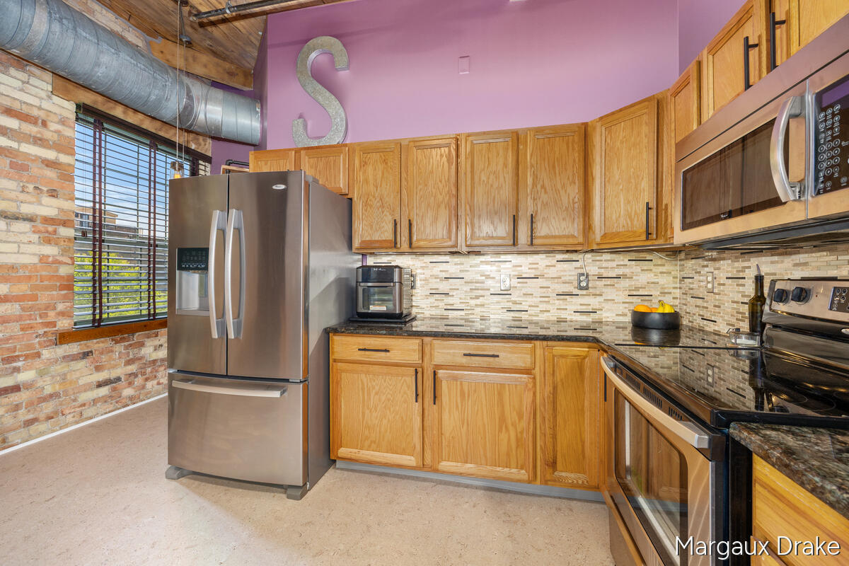 940 Monroe Avenue NW Grand Rapids MI 49503