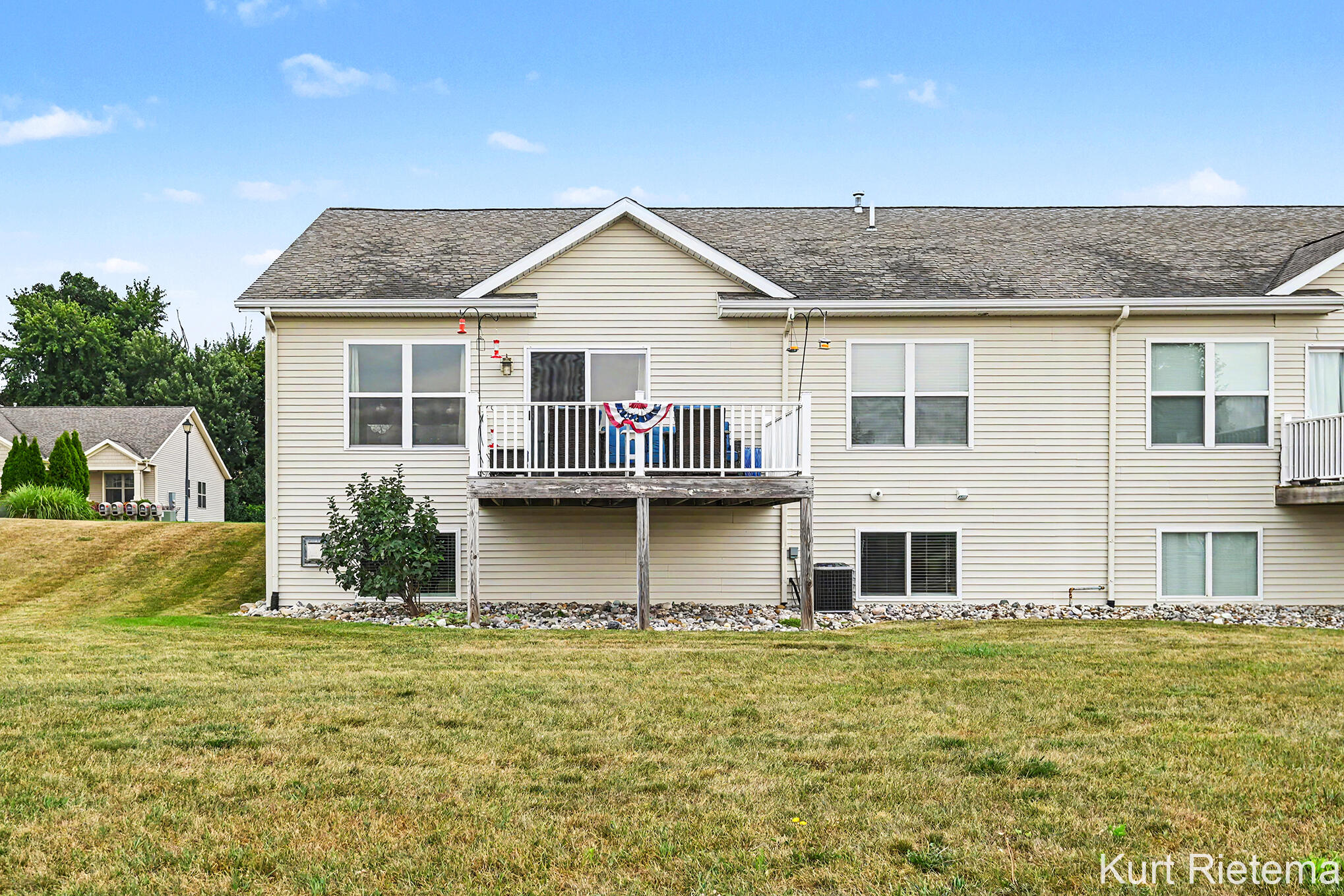3482 S Riverwalk Drive Hamilton MI 49419