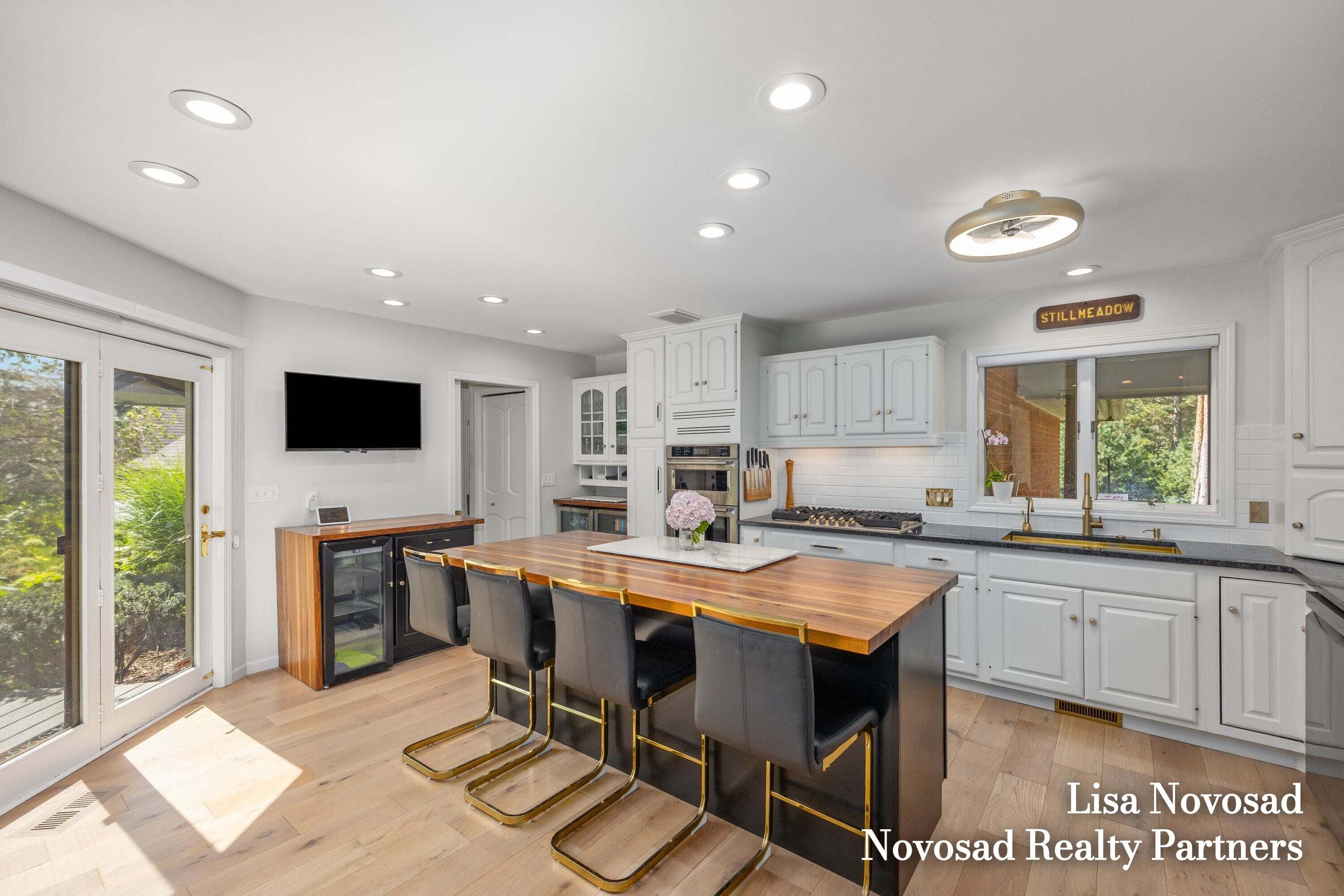 3589 Charlevoix Drive SE Grand Rapids MI 49546