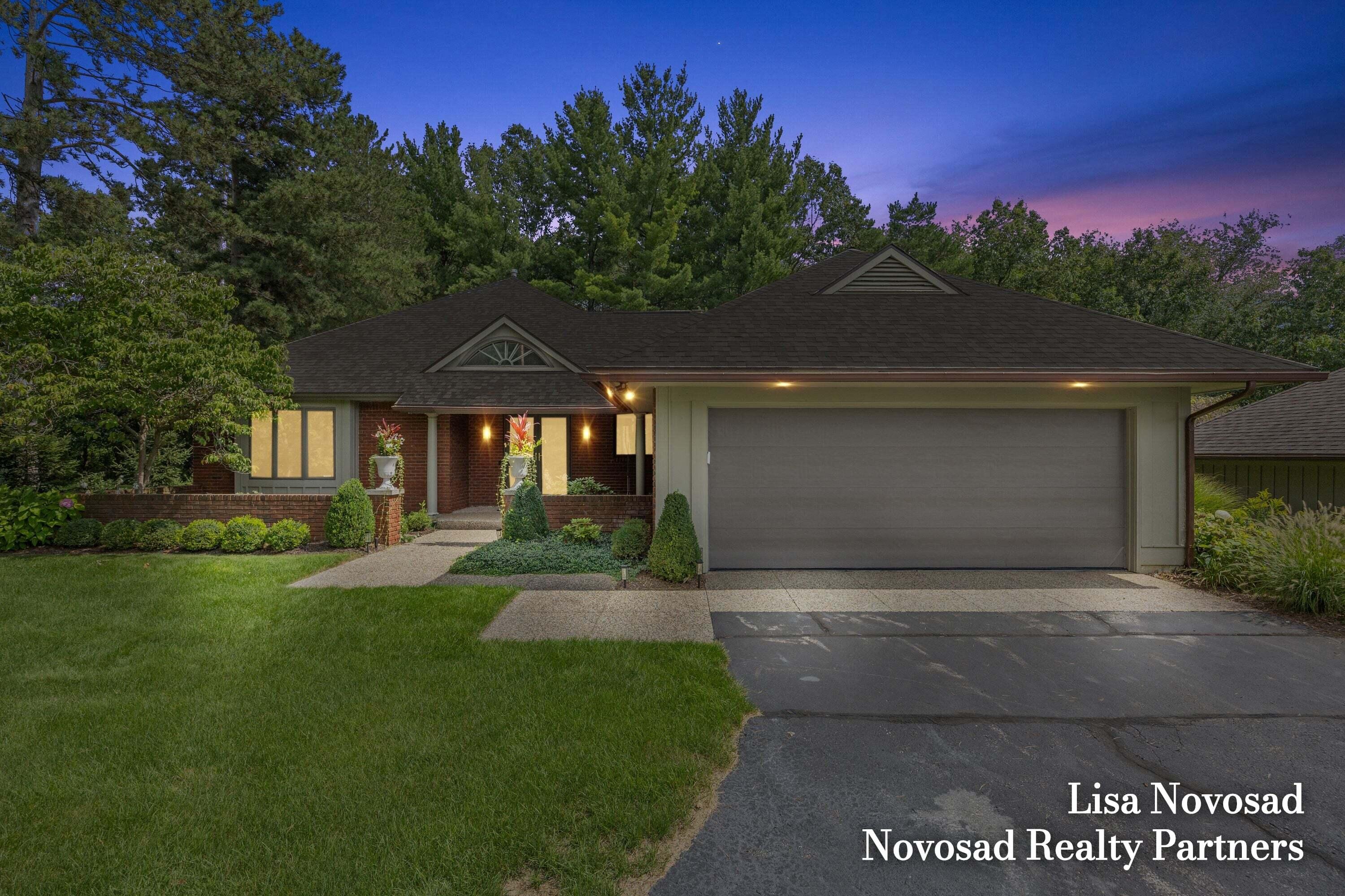 3589 Charlevoix Drive SE Grand Rapids MI 49546