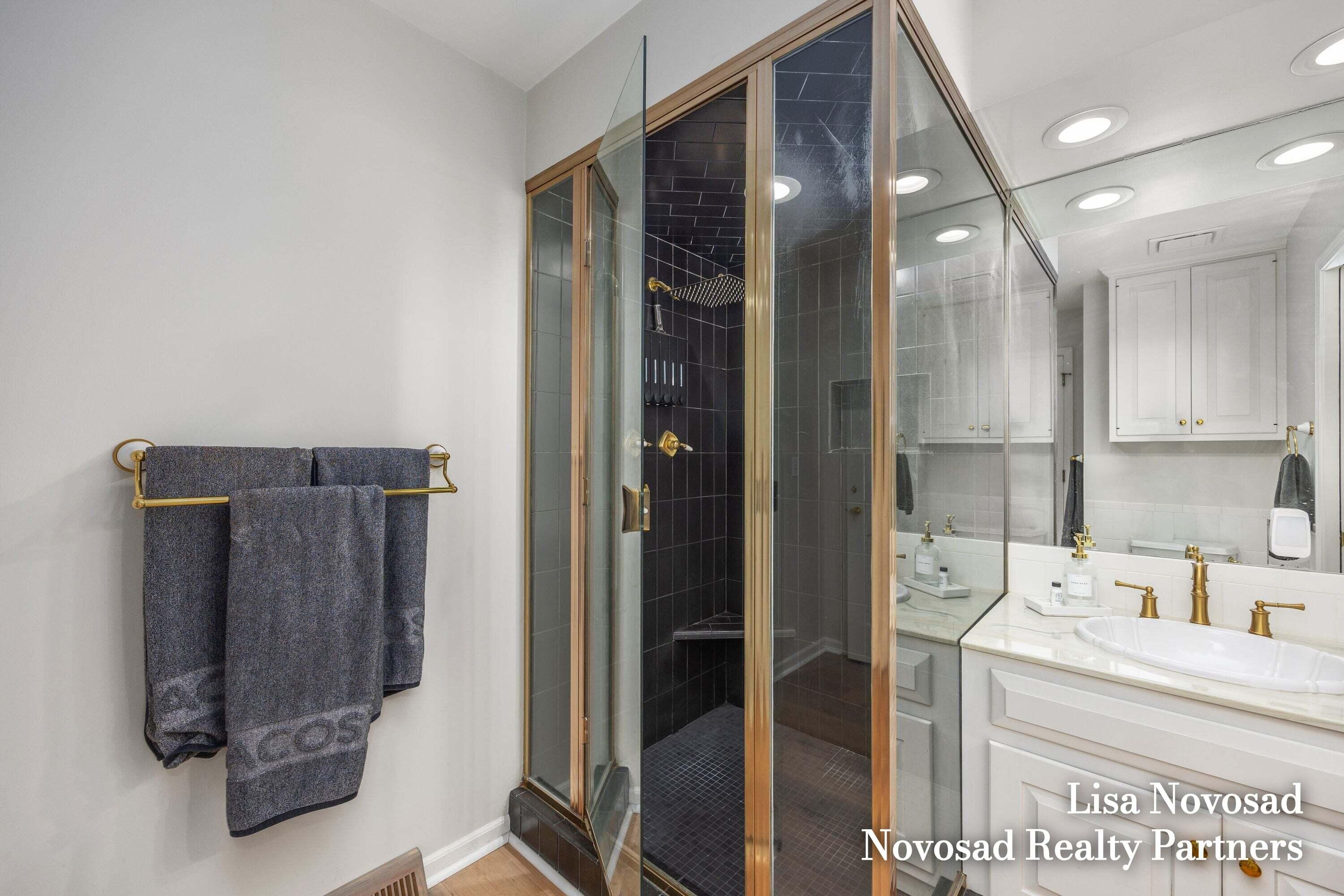 3589 Charlevoix Drive SE Grand Rapids MI 49546